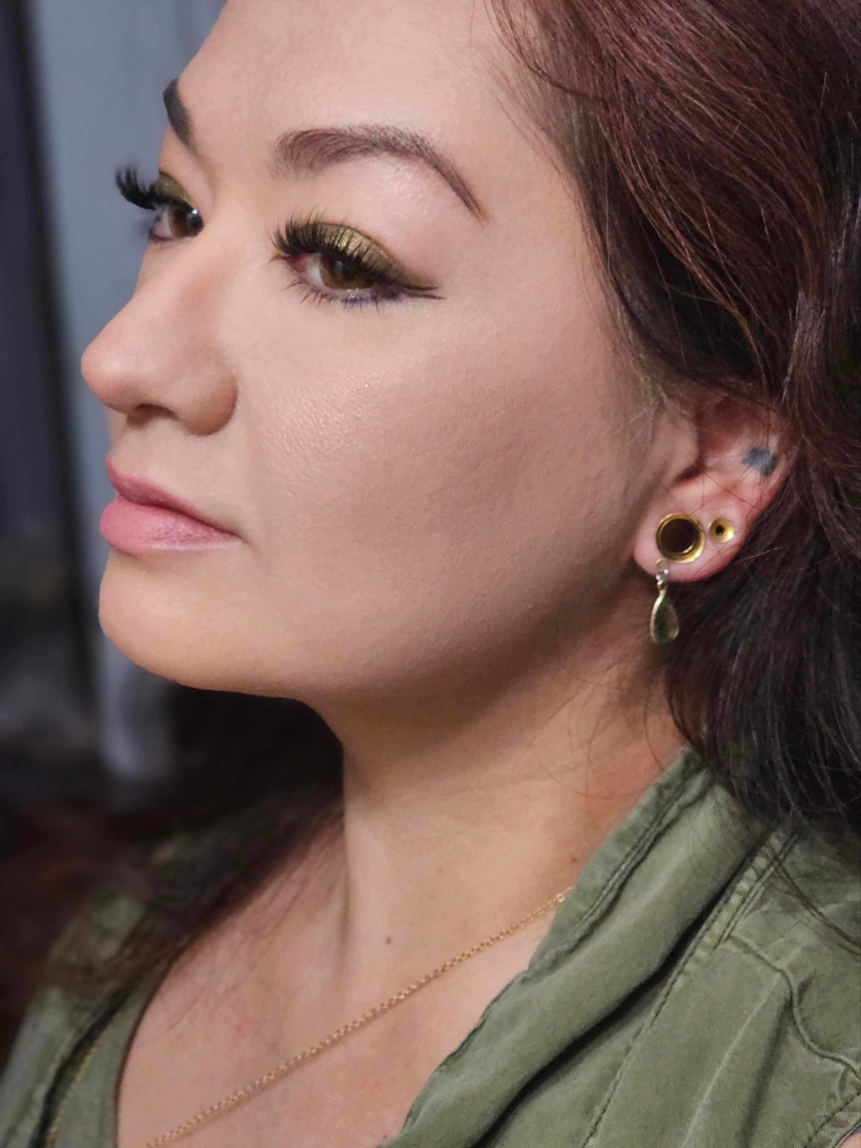 Peridot dangle gauges 