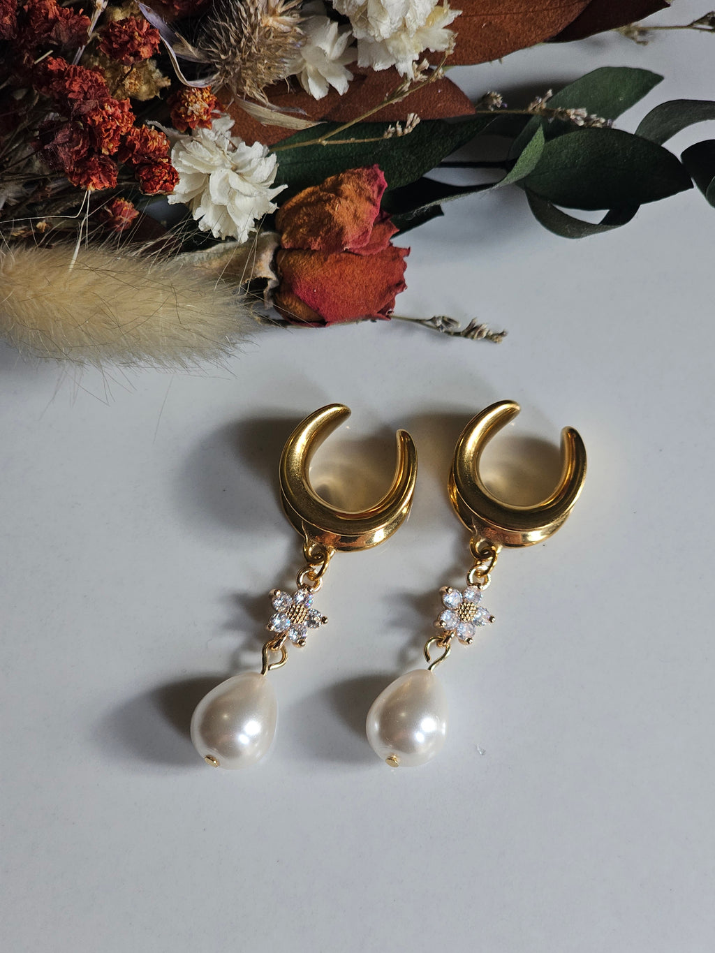 Flower Crystal Dangle Gauges or Saddles
