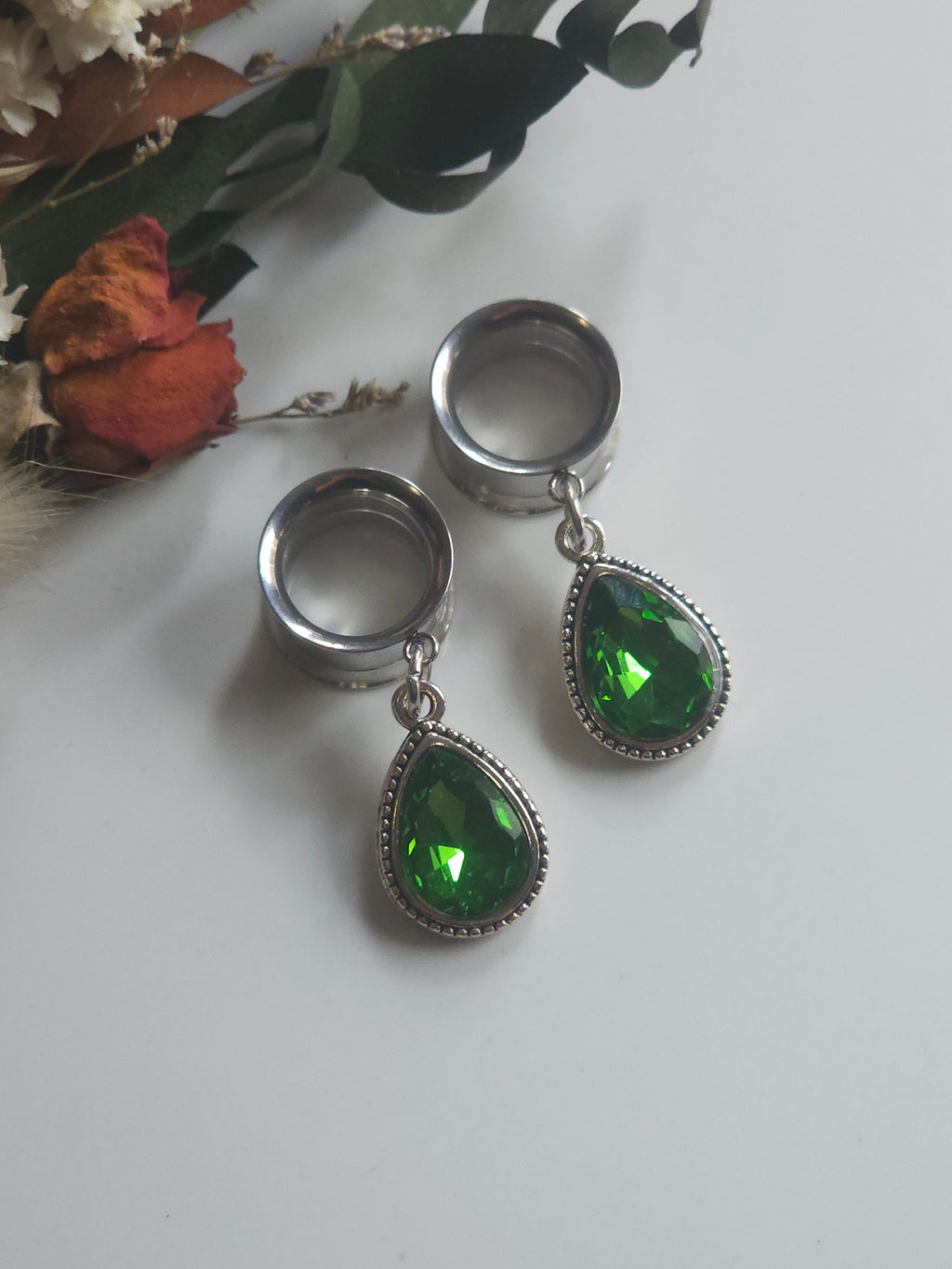 Red/Green teardrop dangle plugs dangle gauges.  Christmas