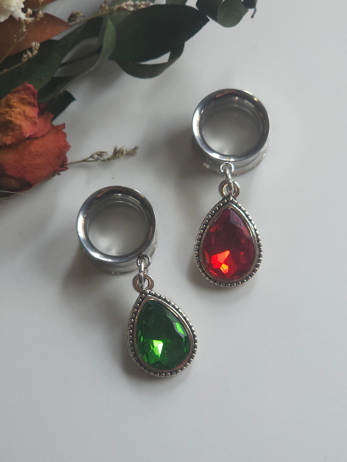 Red/Green teardrop dangle plugs dangle gauges.  Christmas