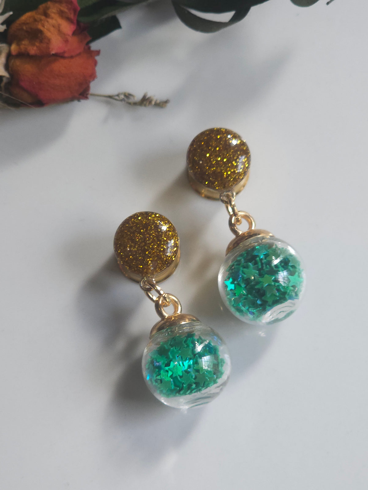 Christmas Ornament dangle gauges