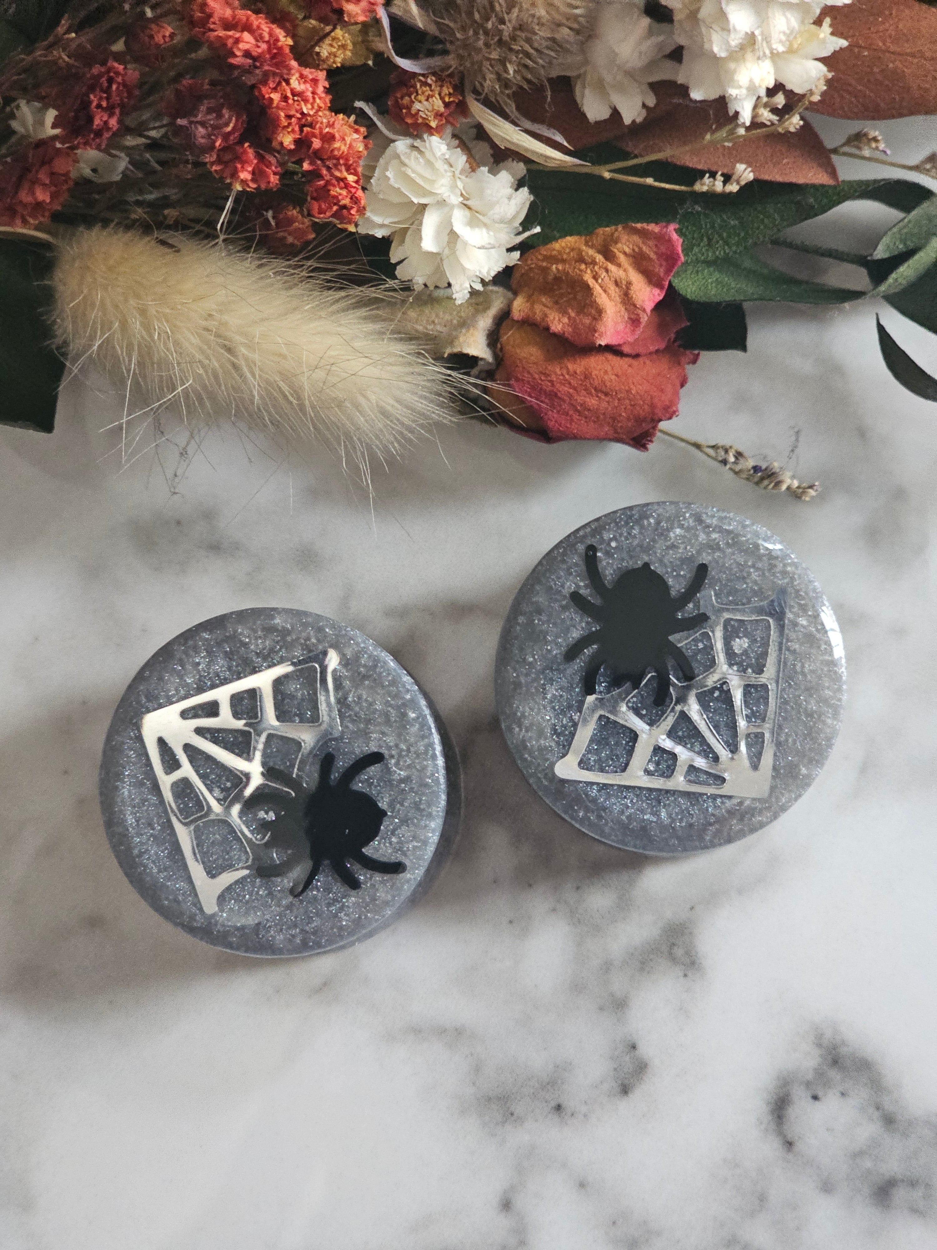 28MM-50MM Halloween Spider and web plugs