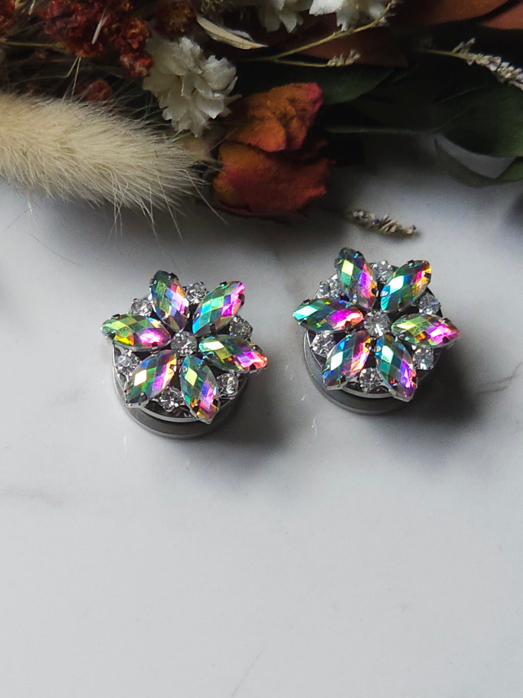 Vintage style plugs