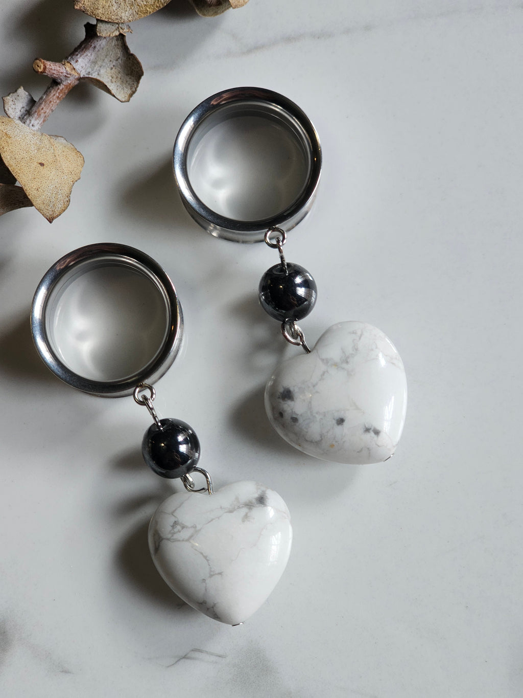 Howlite heart dangle gauges