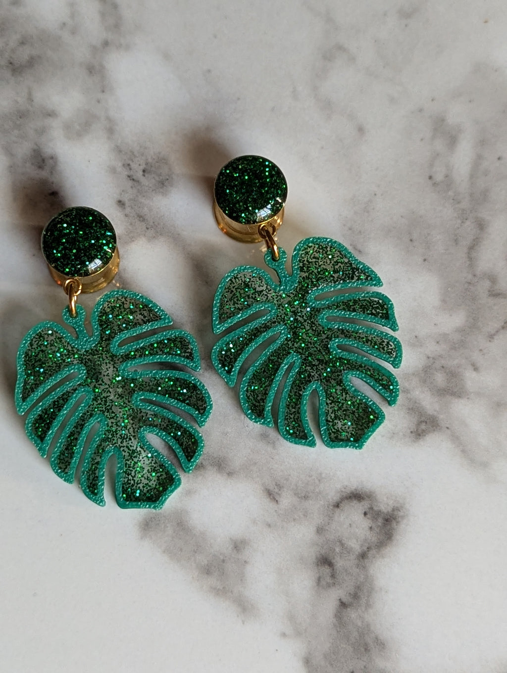 Monstera Glitter leaf dangle gauges