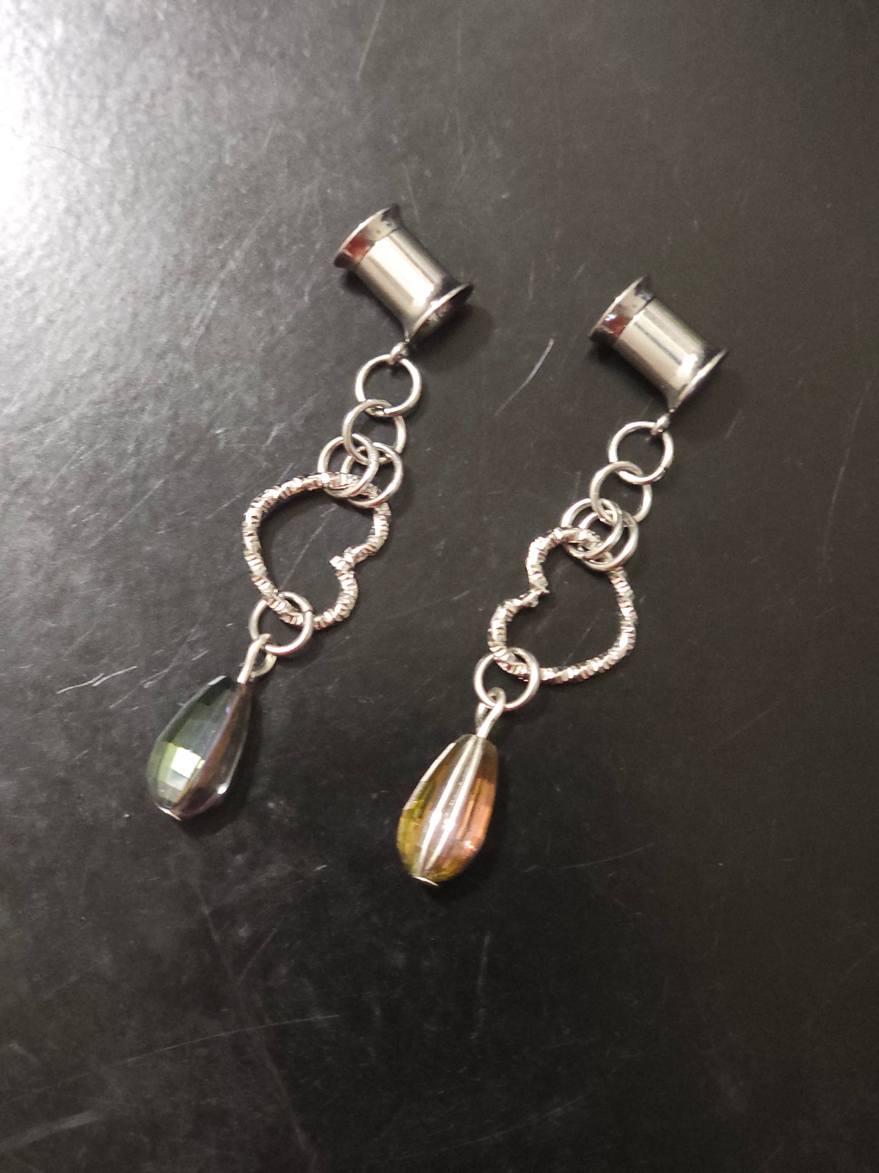 Moving heart dangle gauges