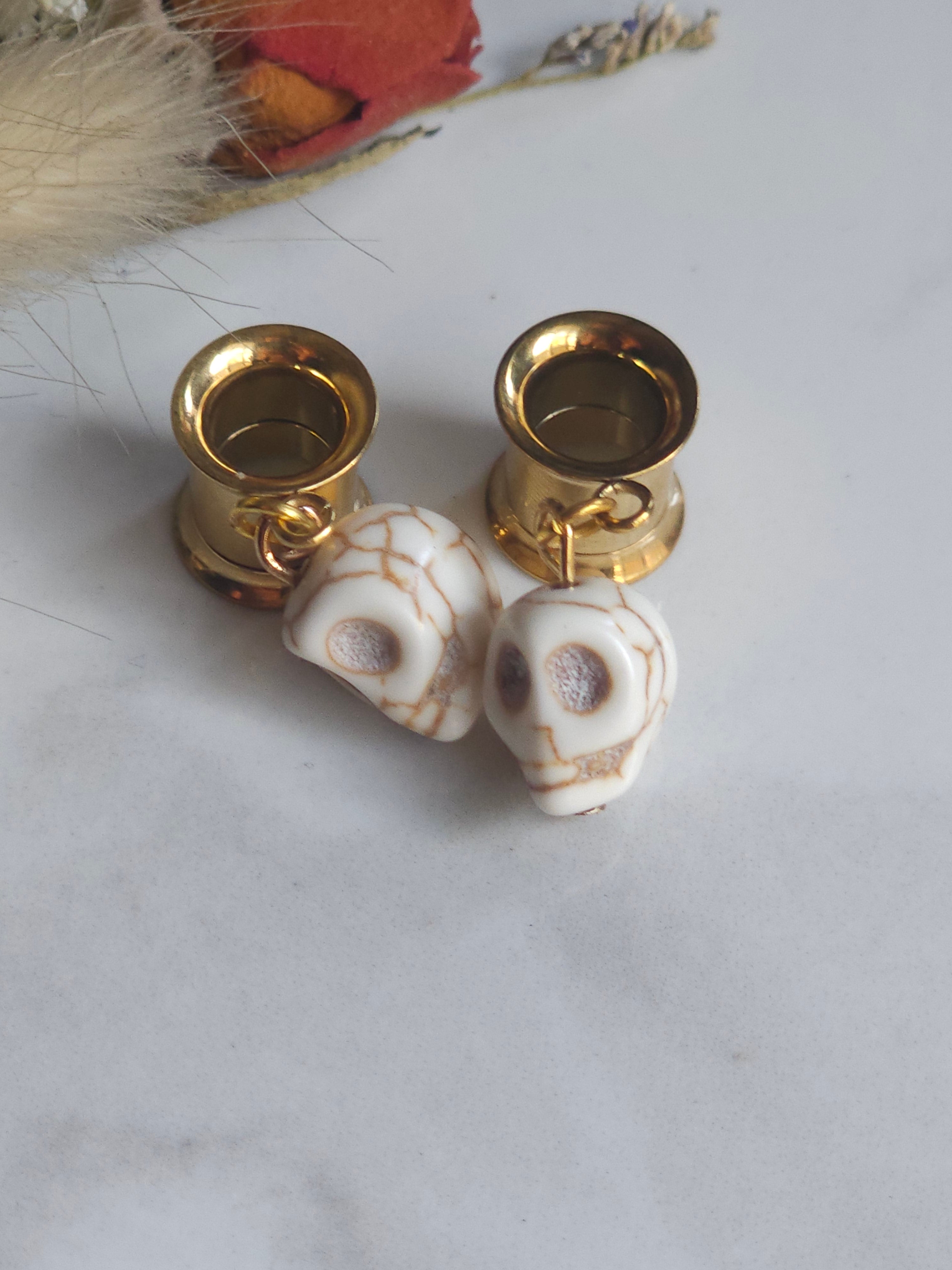 Howlite skull Dangle Gauges