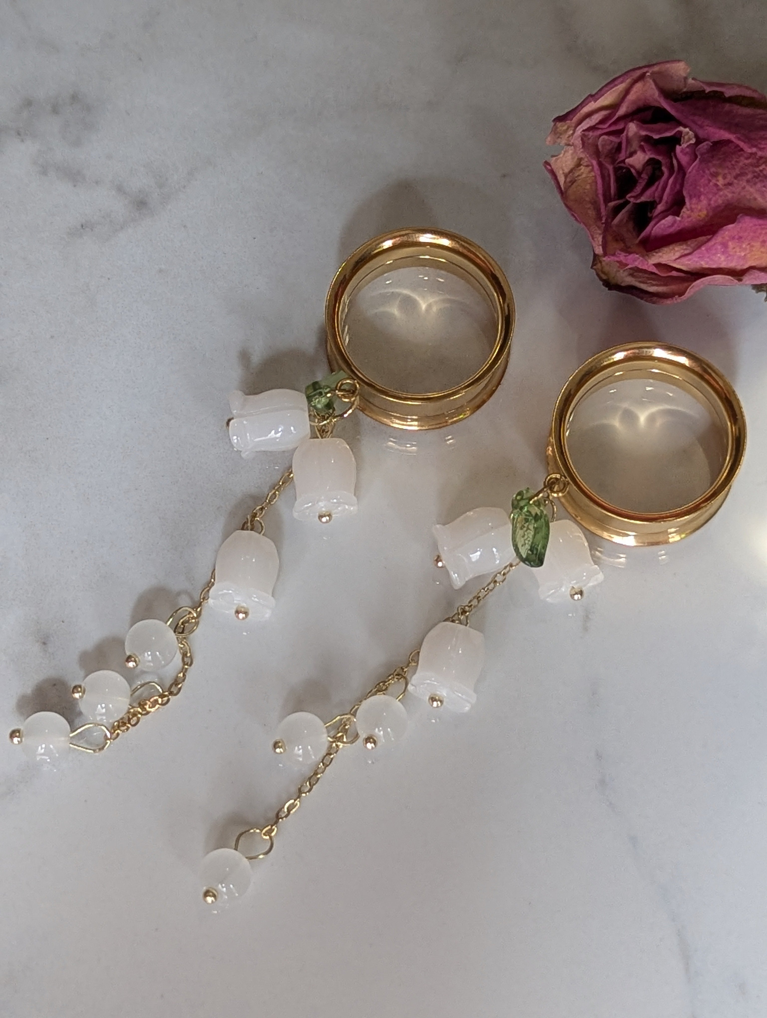 Bellflower dangle gauges