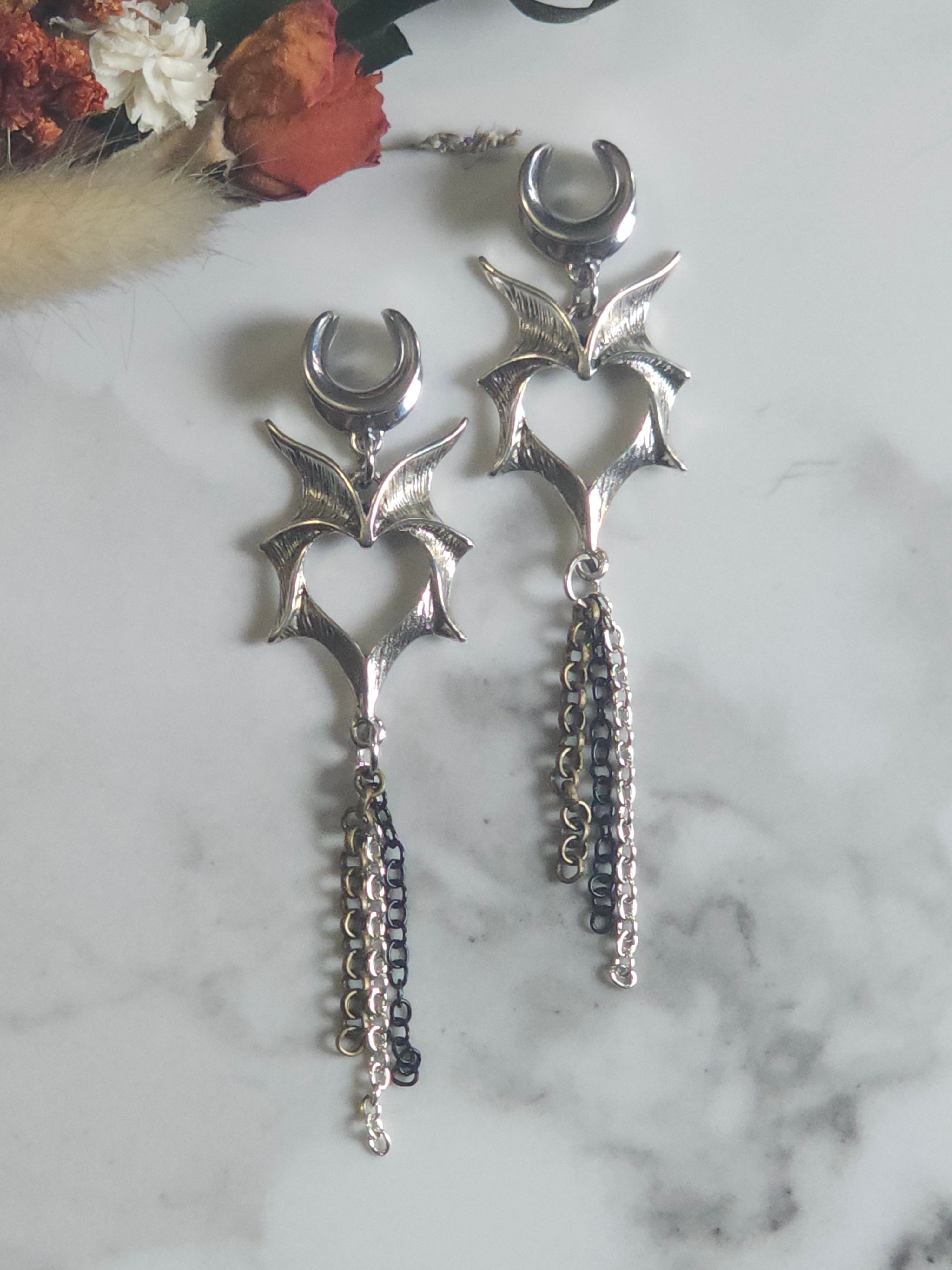 Bat wings dangle gauges or Saddles
