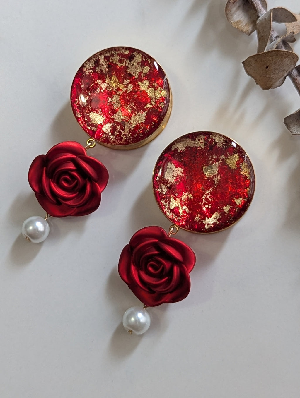 Red Rose Dangle Gauges