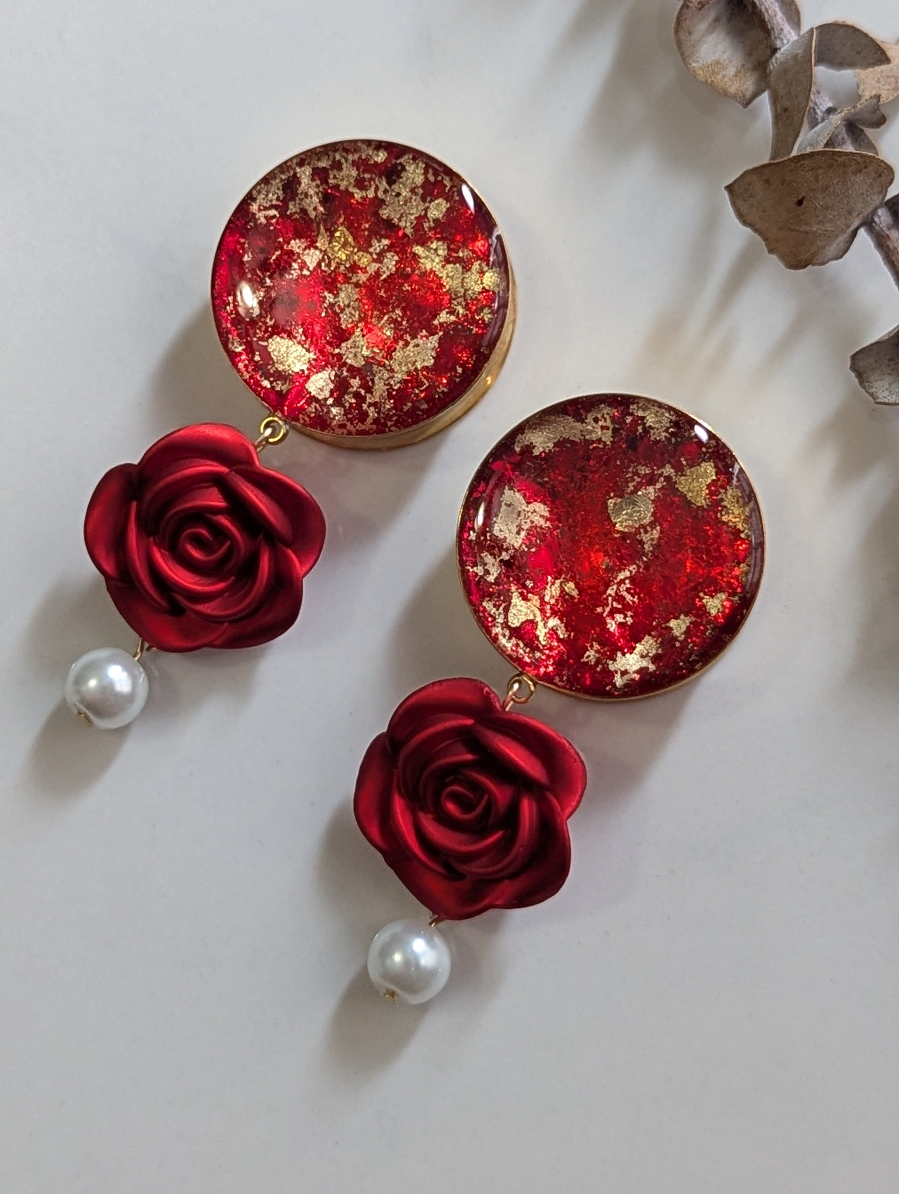 Red Rose Dangle Gauges