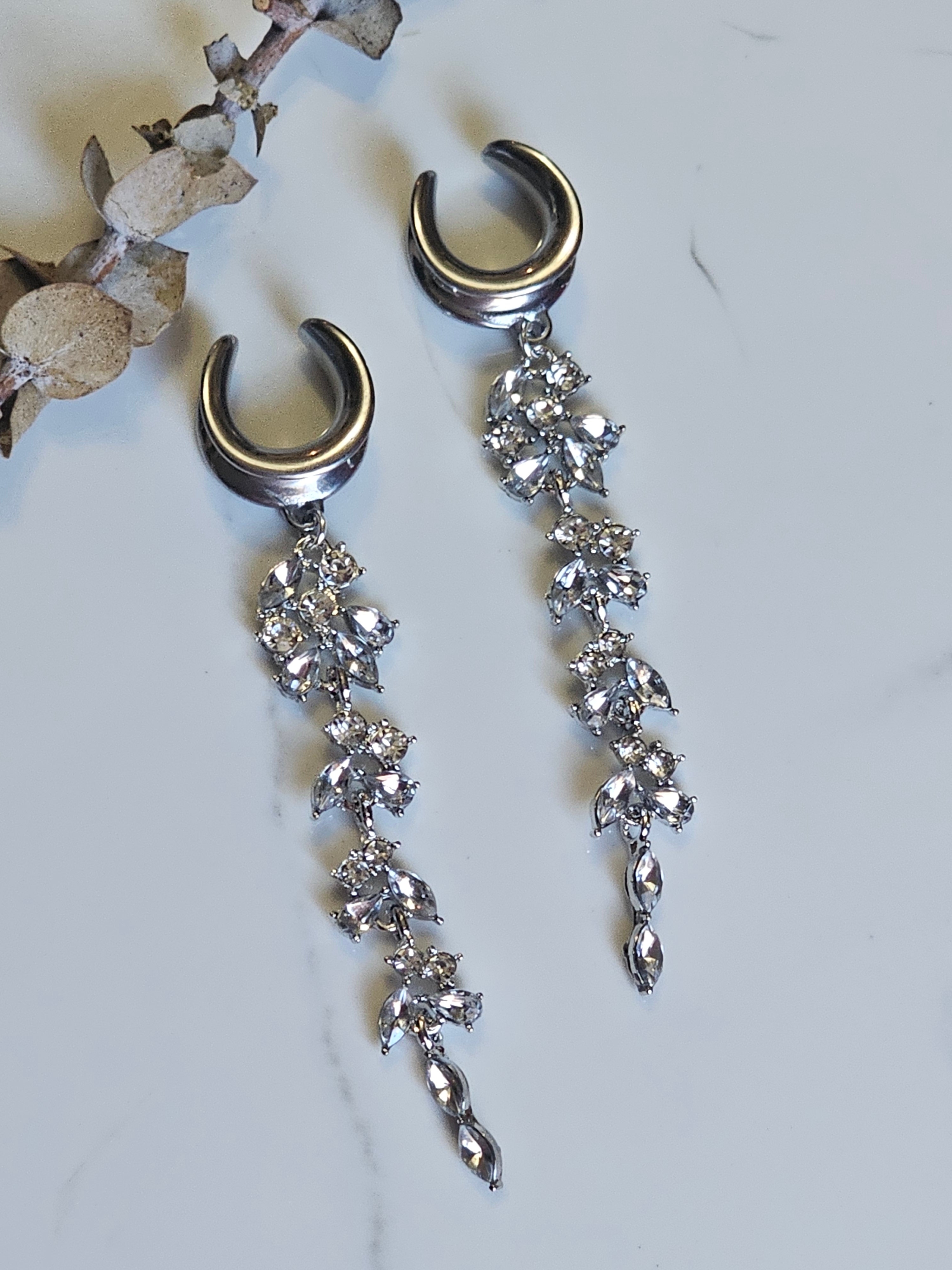 Bridal dangle gauges saddles