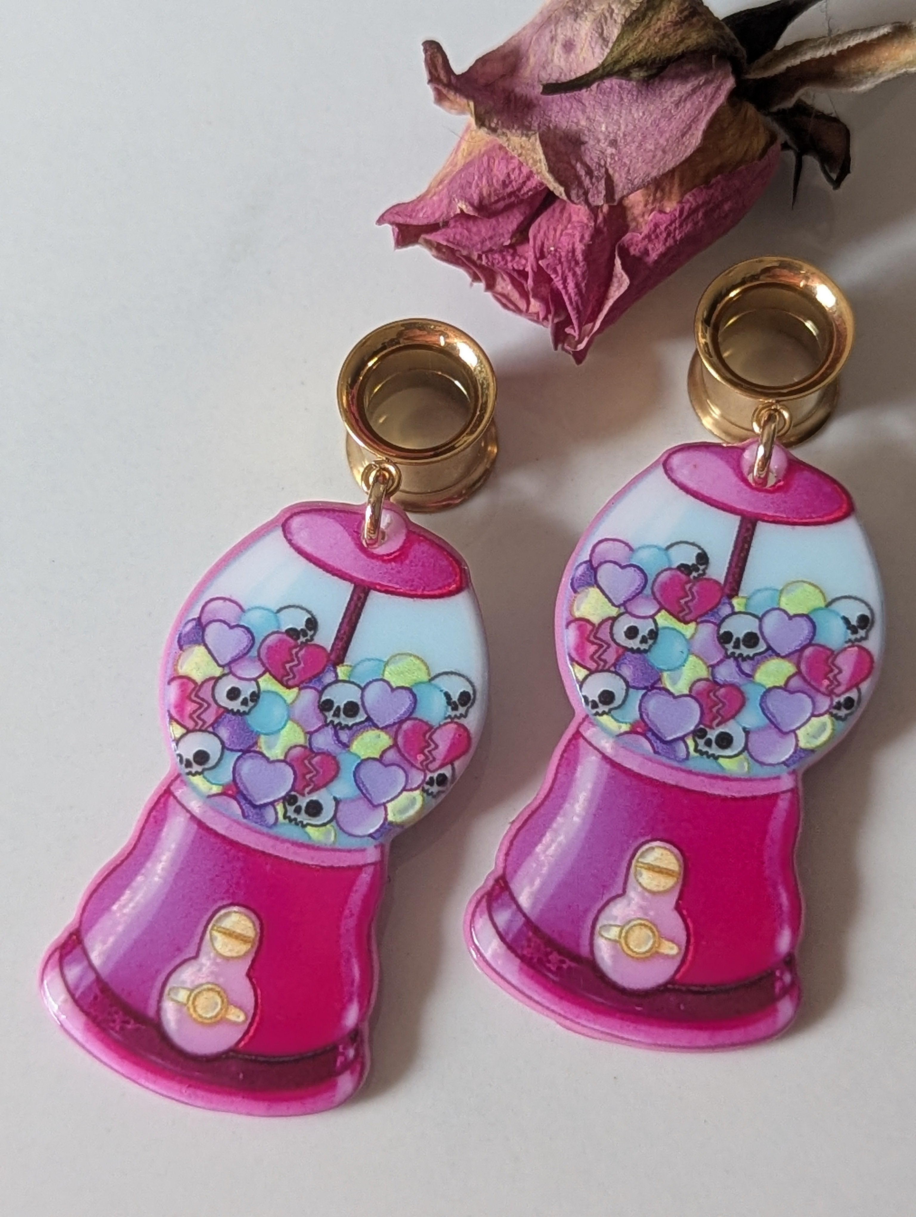 Broken heart candy dangle gauges