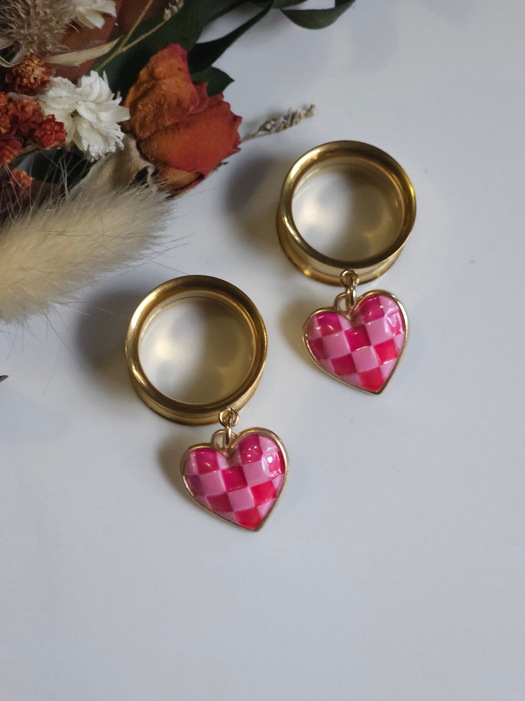 Checkered heart Dangle Gauges