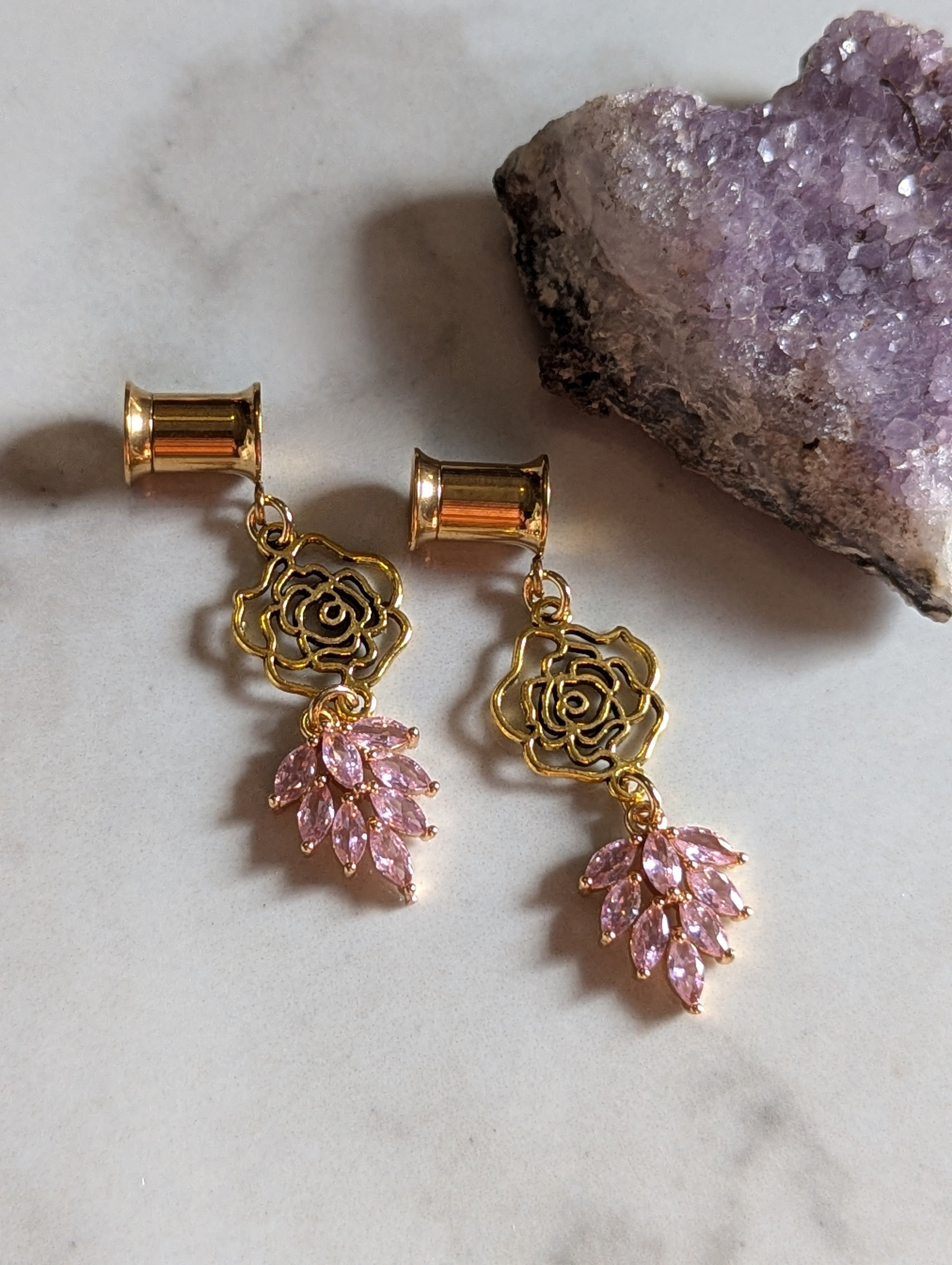 Pink rose dangle gauges