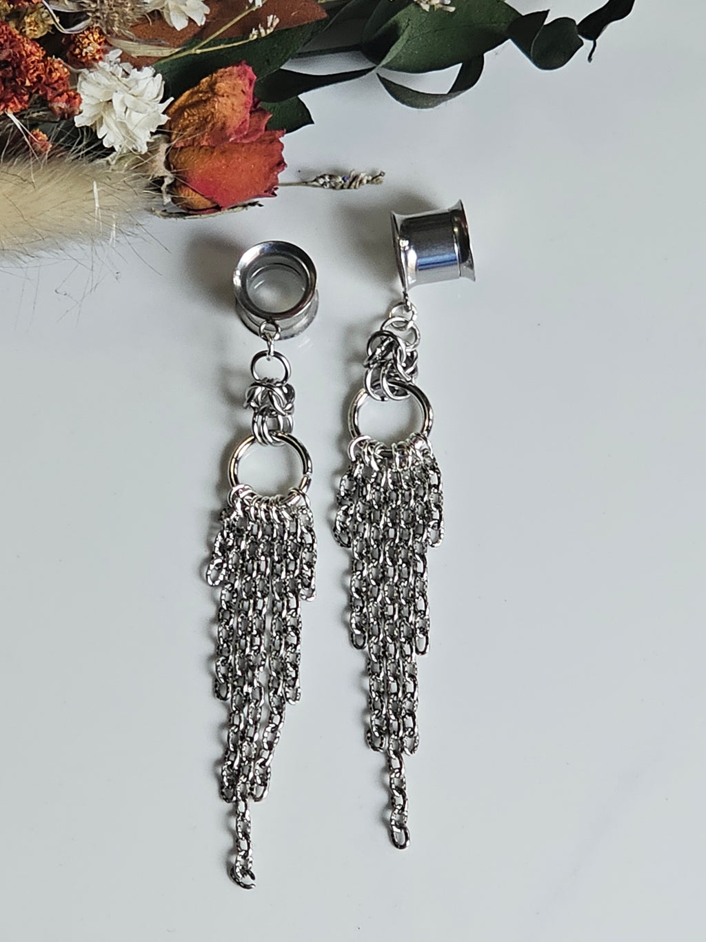 Chain tassel dangle gauges