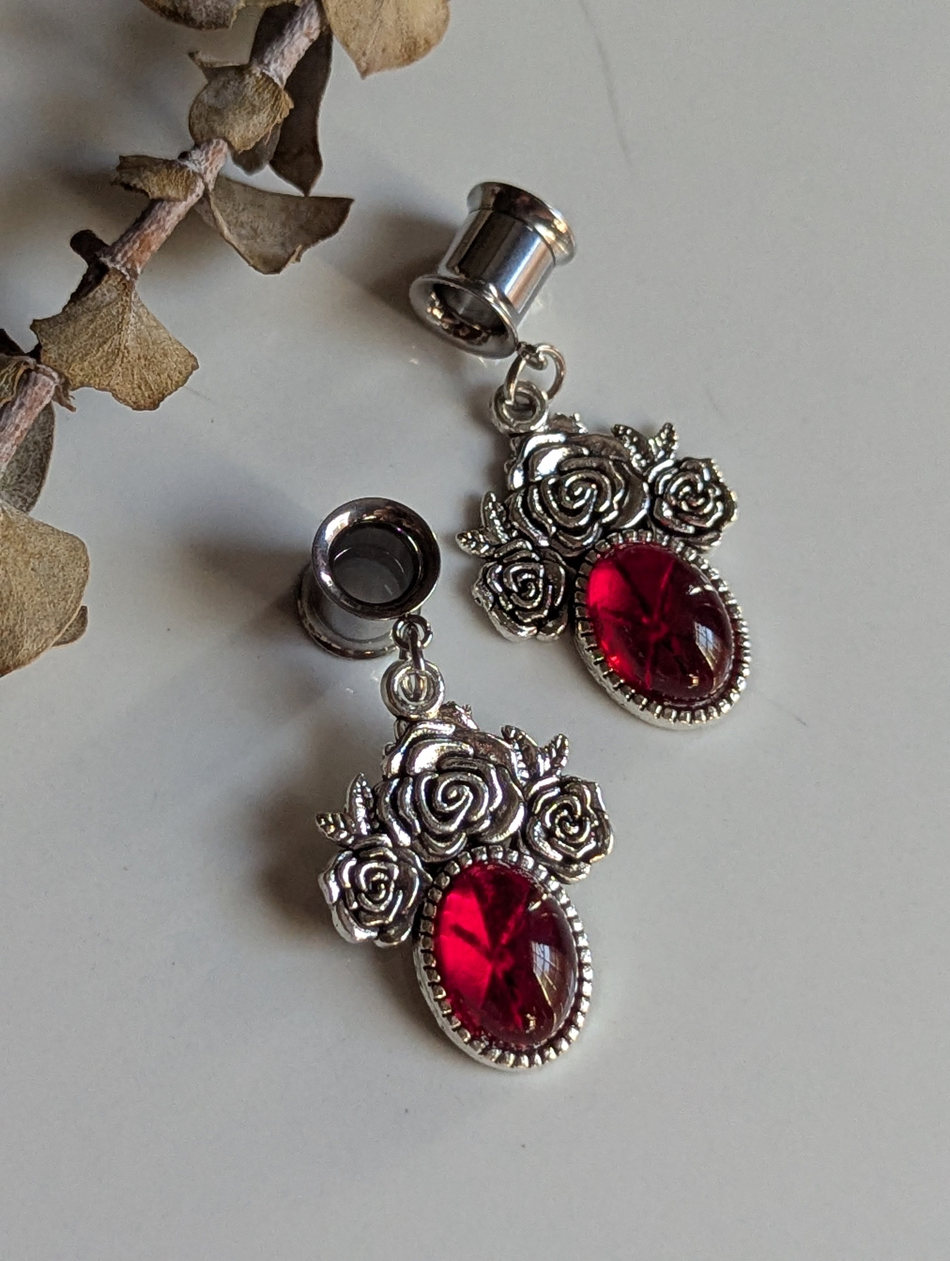 Rose Red dangle gauges
