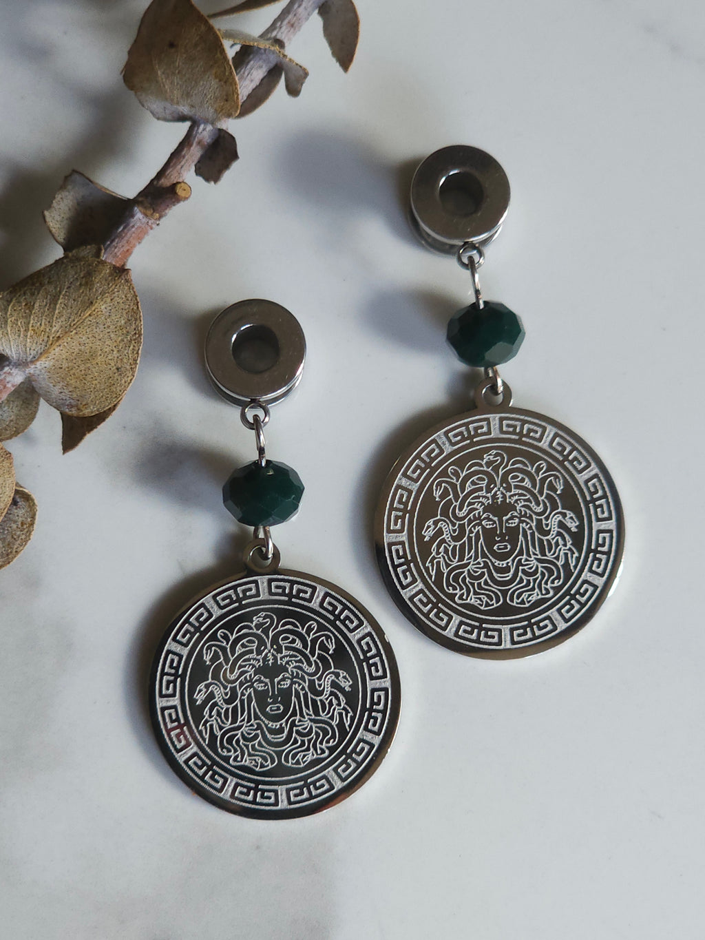 Medusa dangle gauges