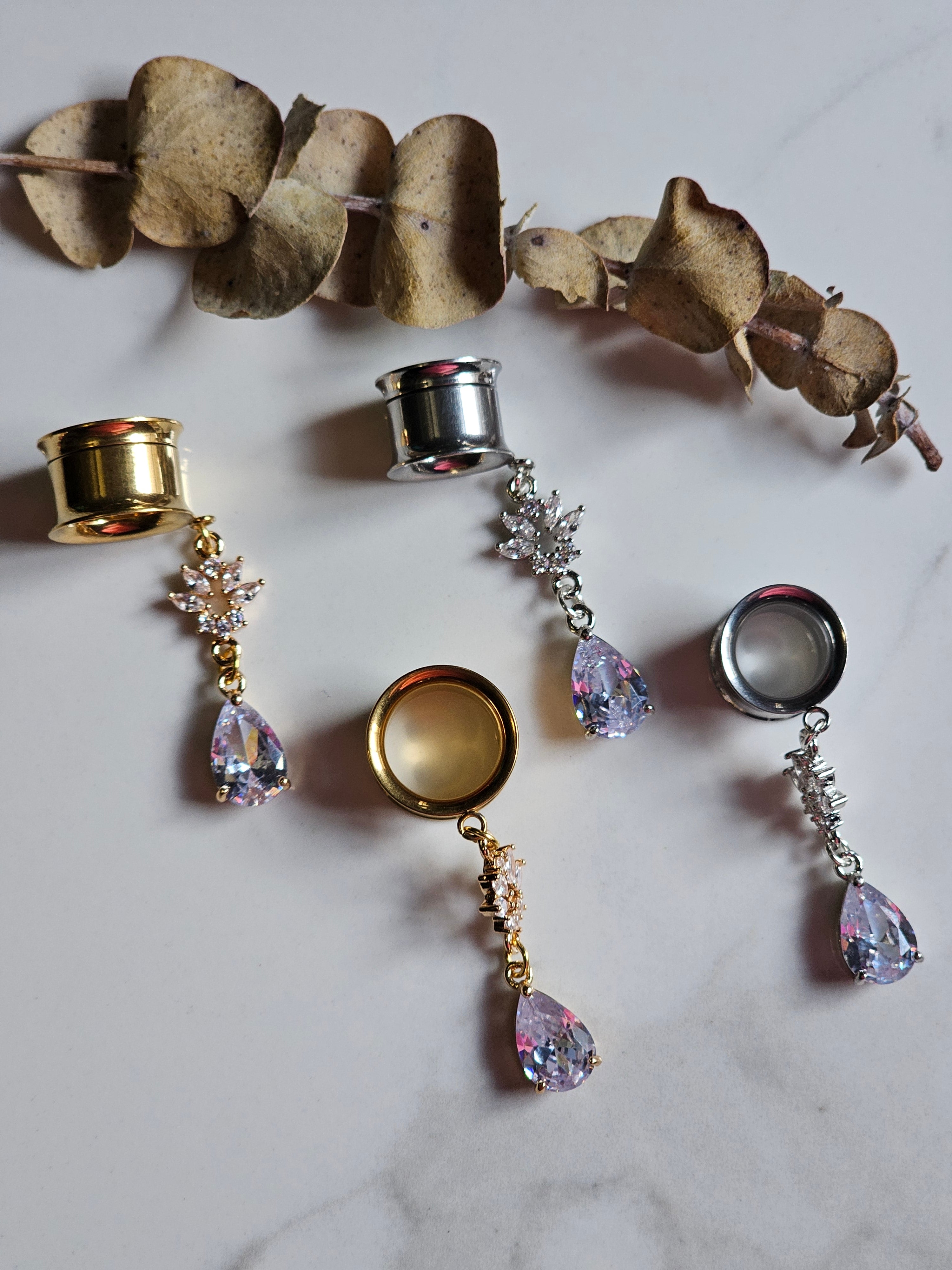 Diamond dangle gauges