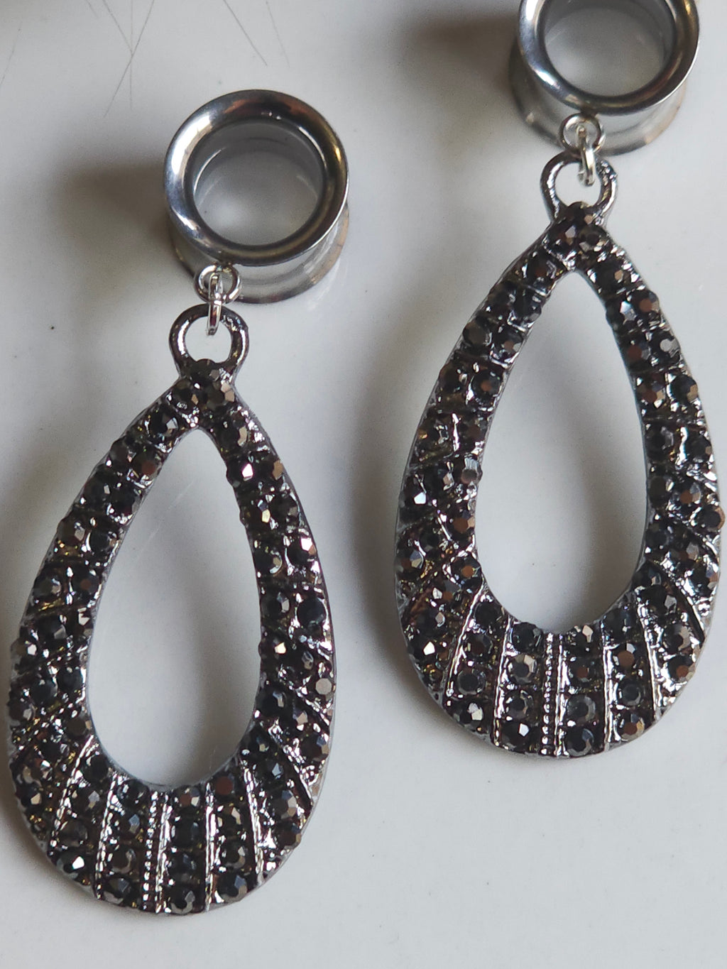 Retro diamond dangle gauges