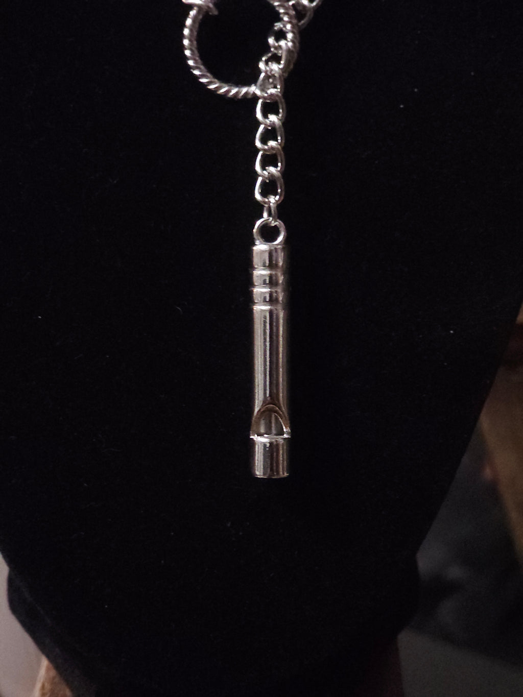Stay safe whistle necklace style 2