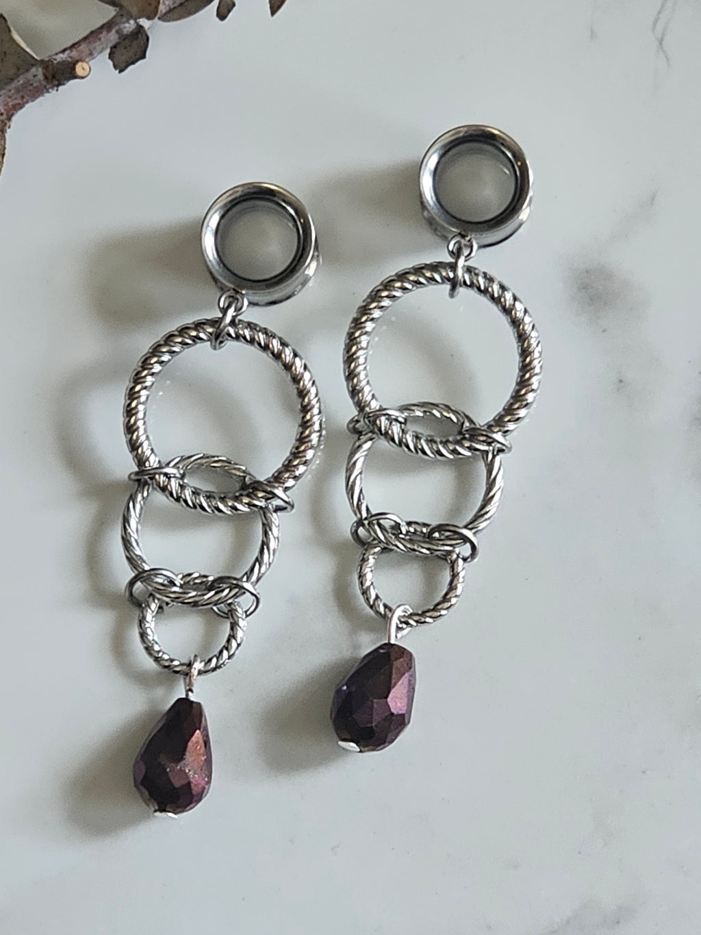 Unique drop dangle gauges