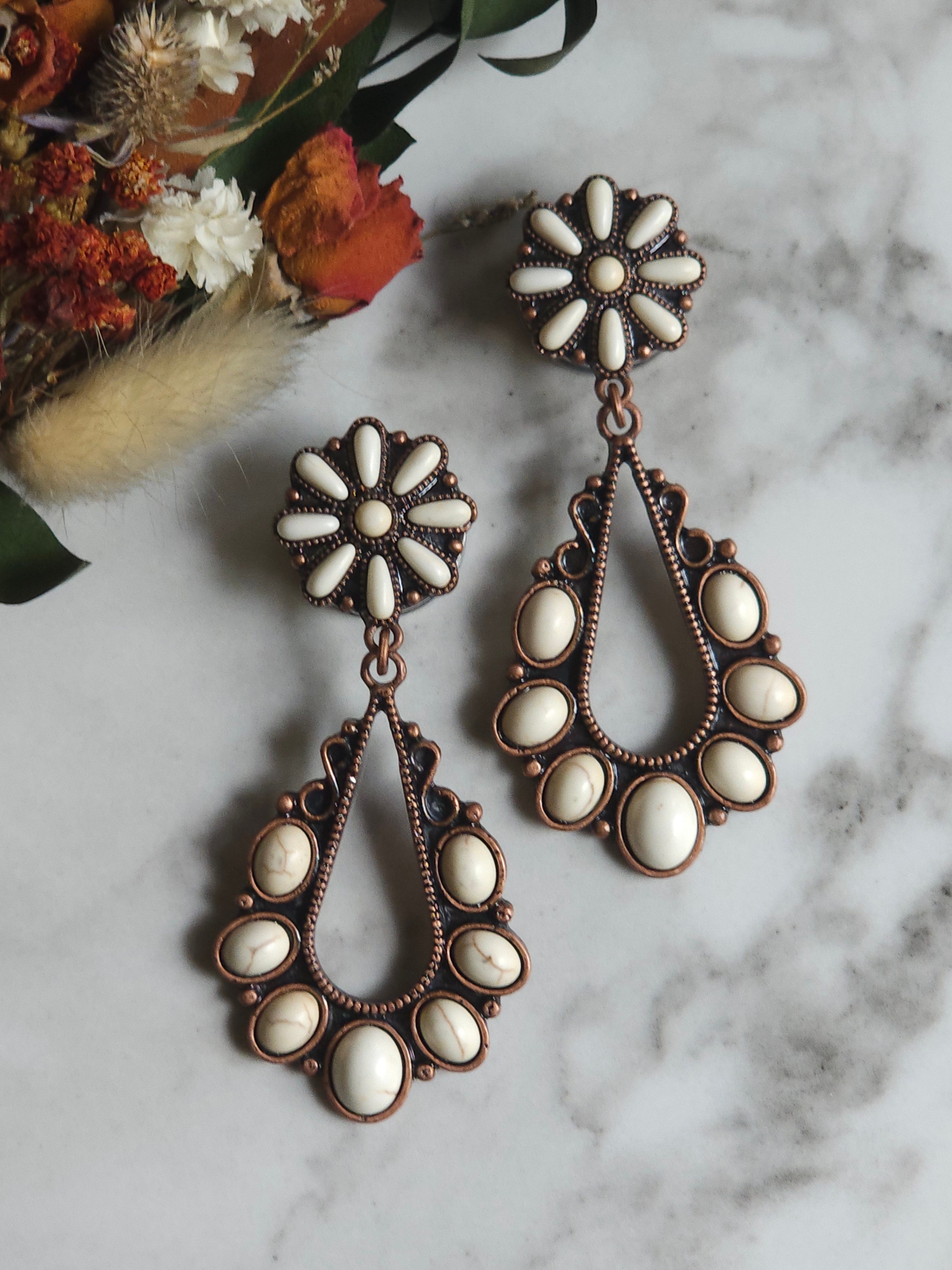 Antique style dangle gauges