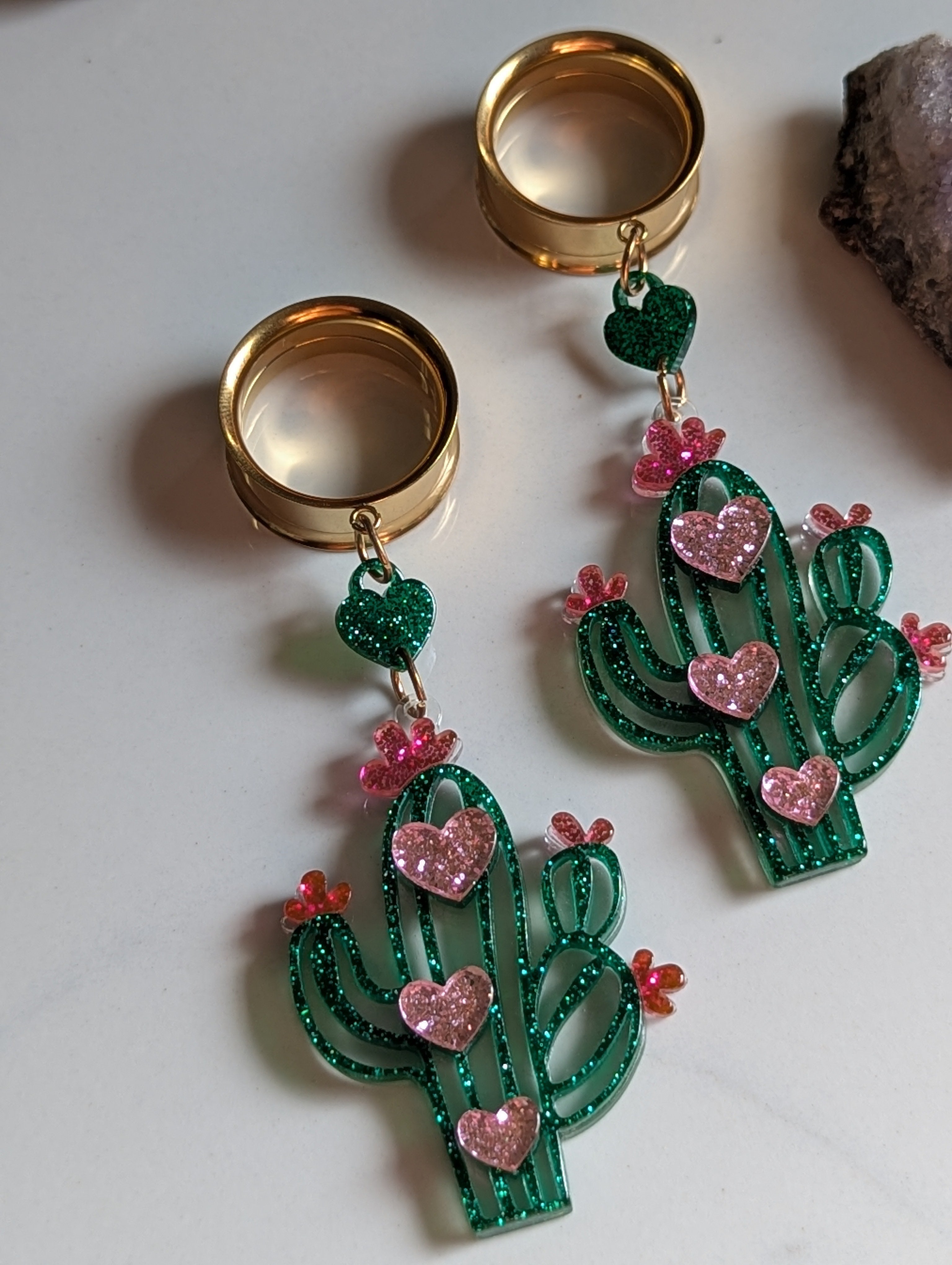 Cactus dangle gauges