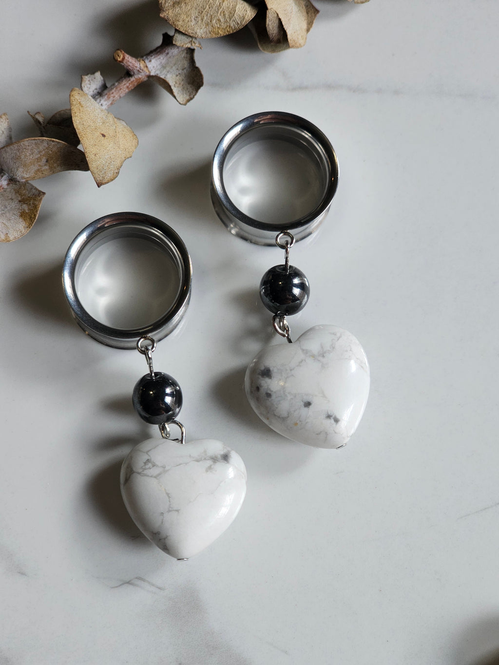 Howlite heart dangle gauges