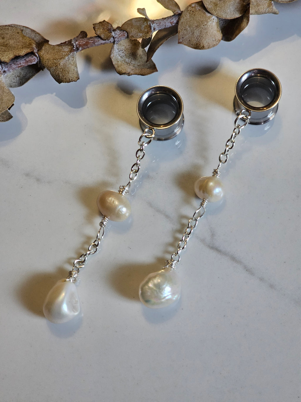 Irregular Freshwater pearl dangle gauges