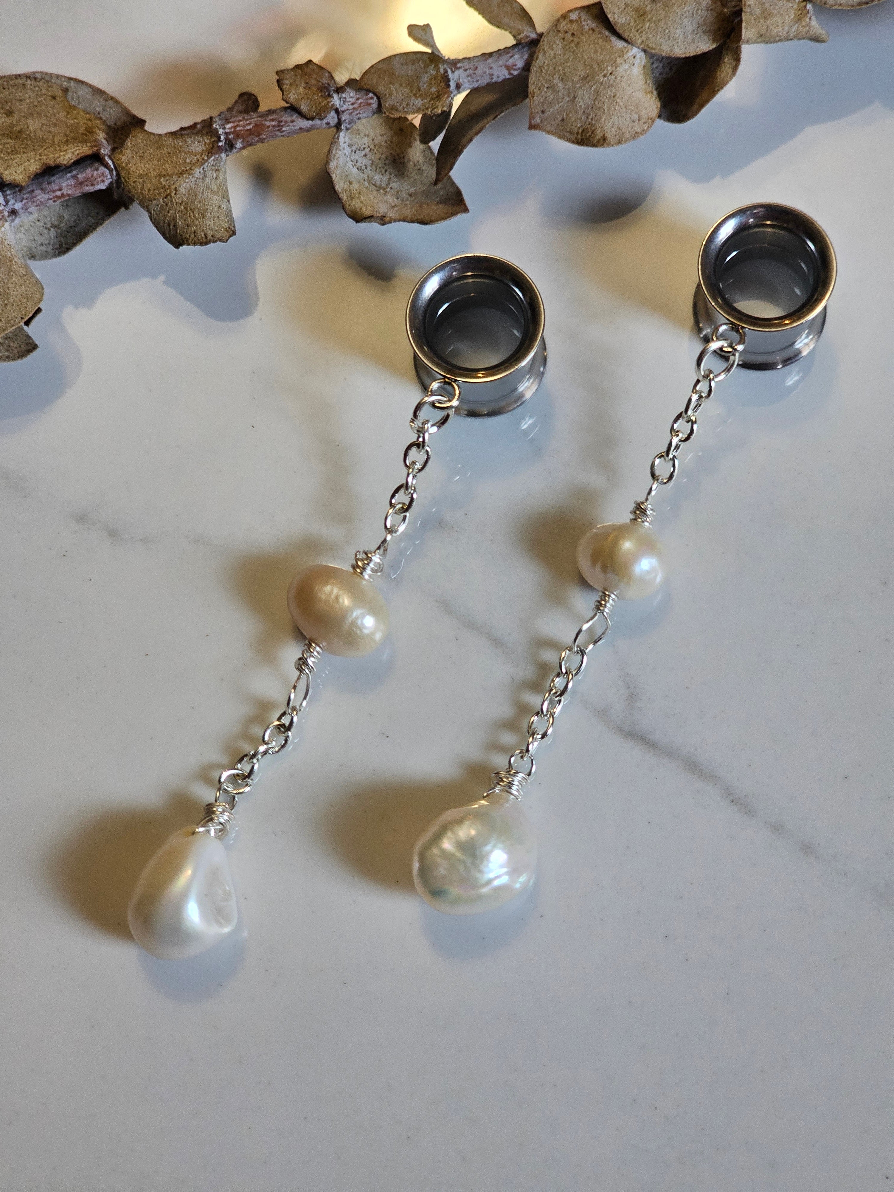 Irregular Freshwater pearl dangle gauges