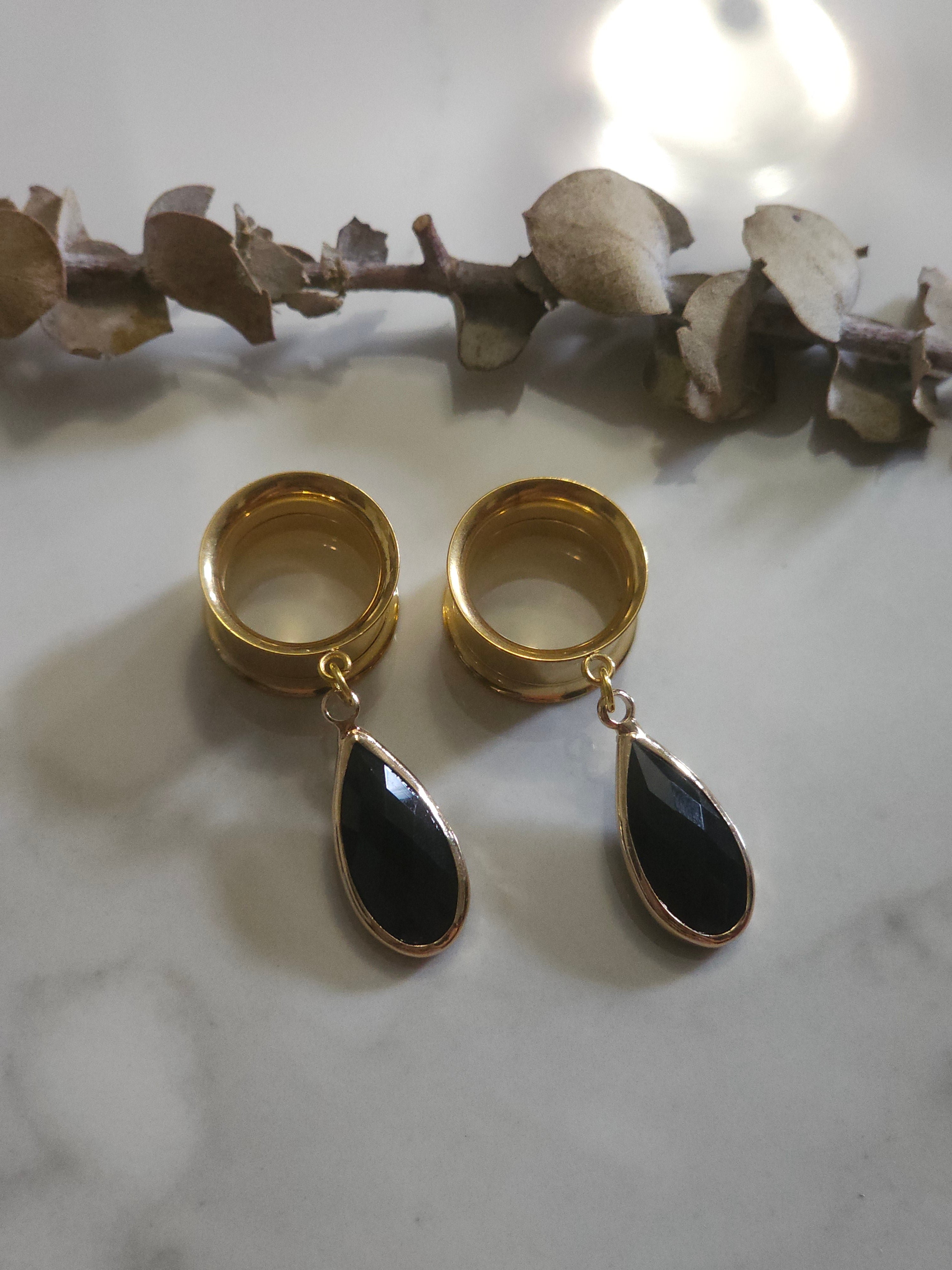 Black teardrop dangle gauges