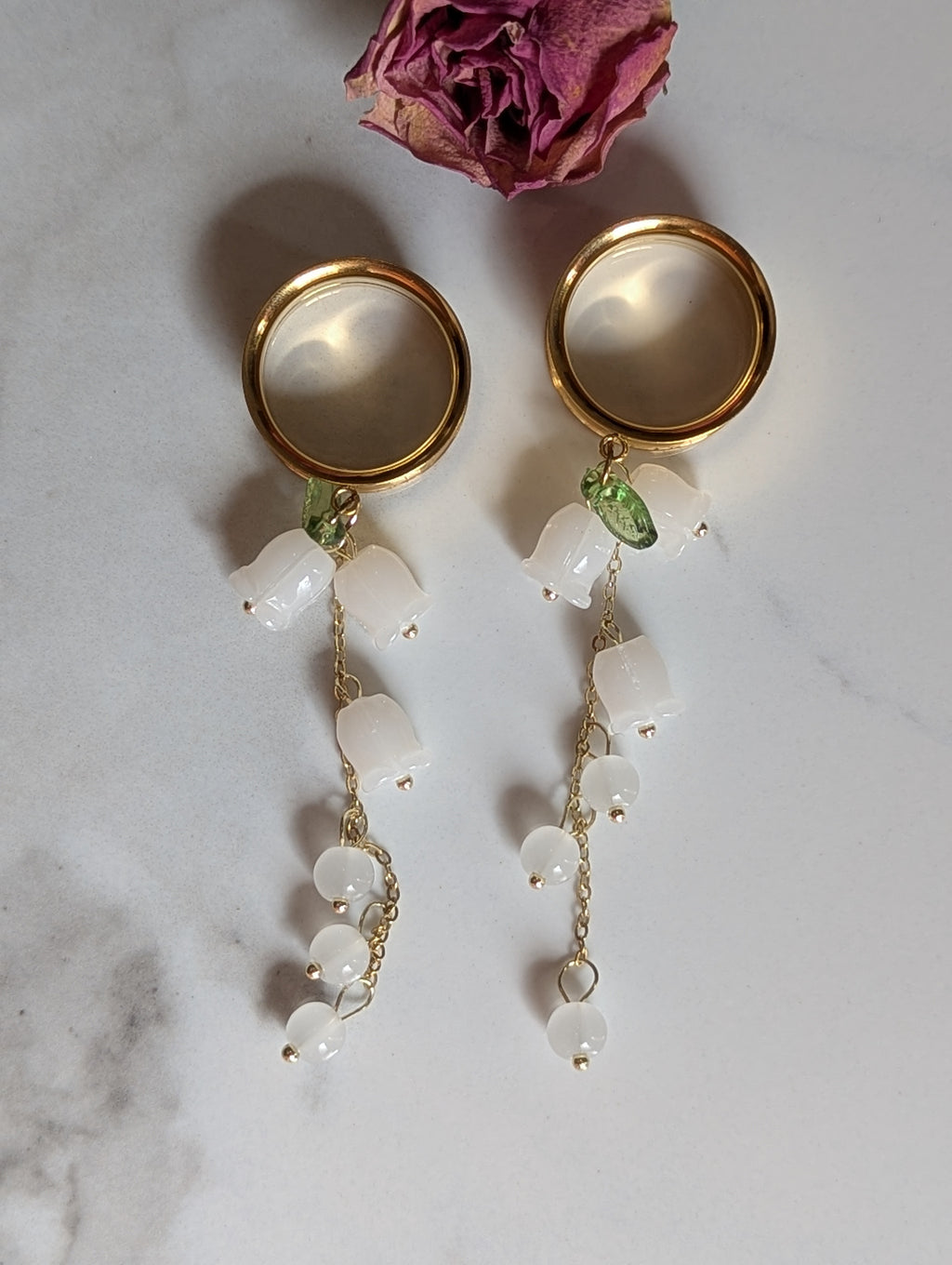 Bellflower dangle gauges