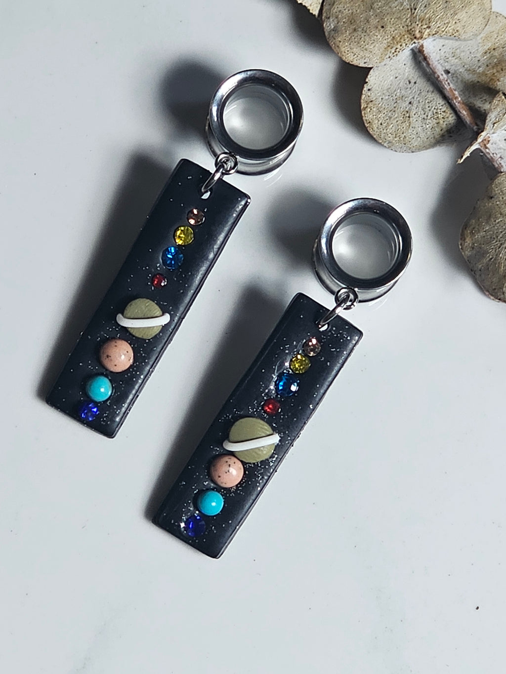 Solar system dangle gauges