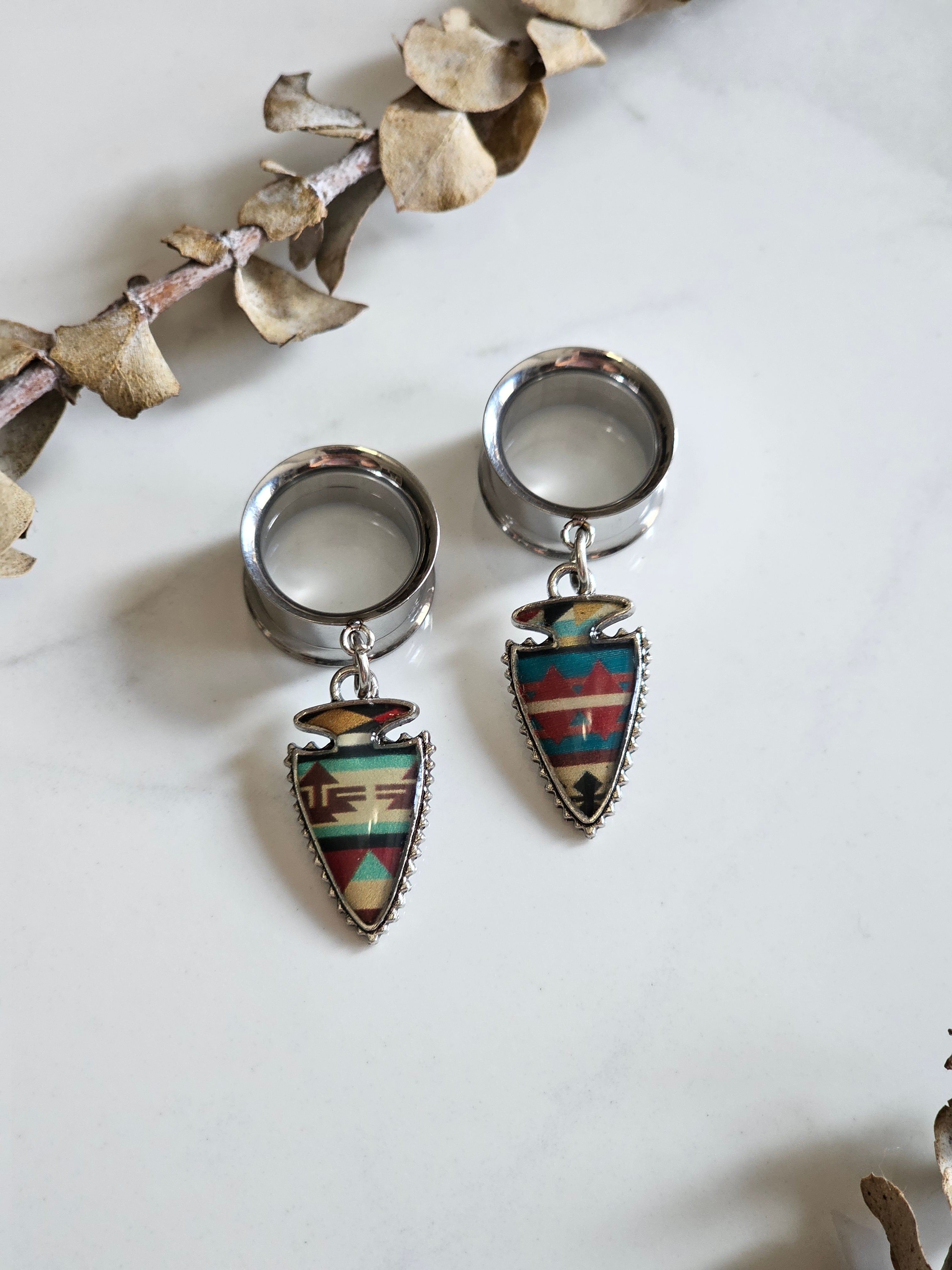 Western arrow dangle gauges