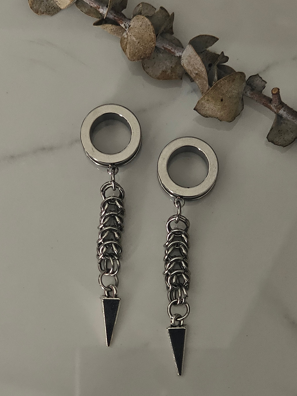 Chainmail dangle gauges