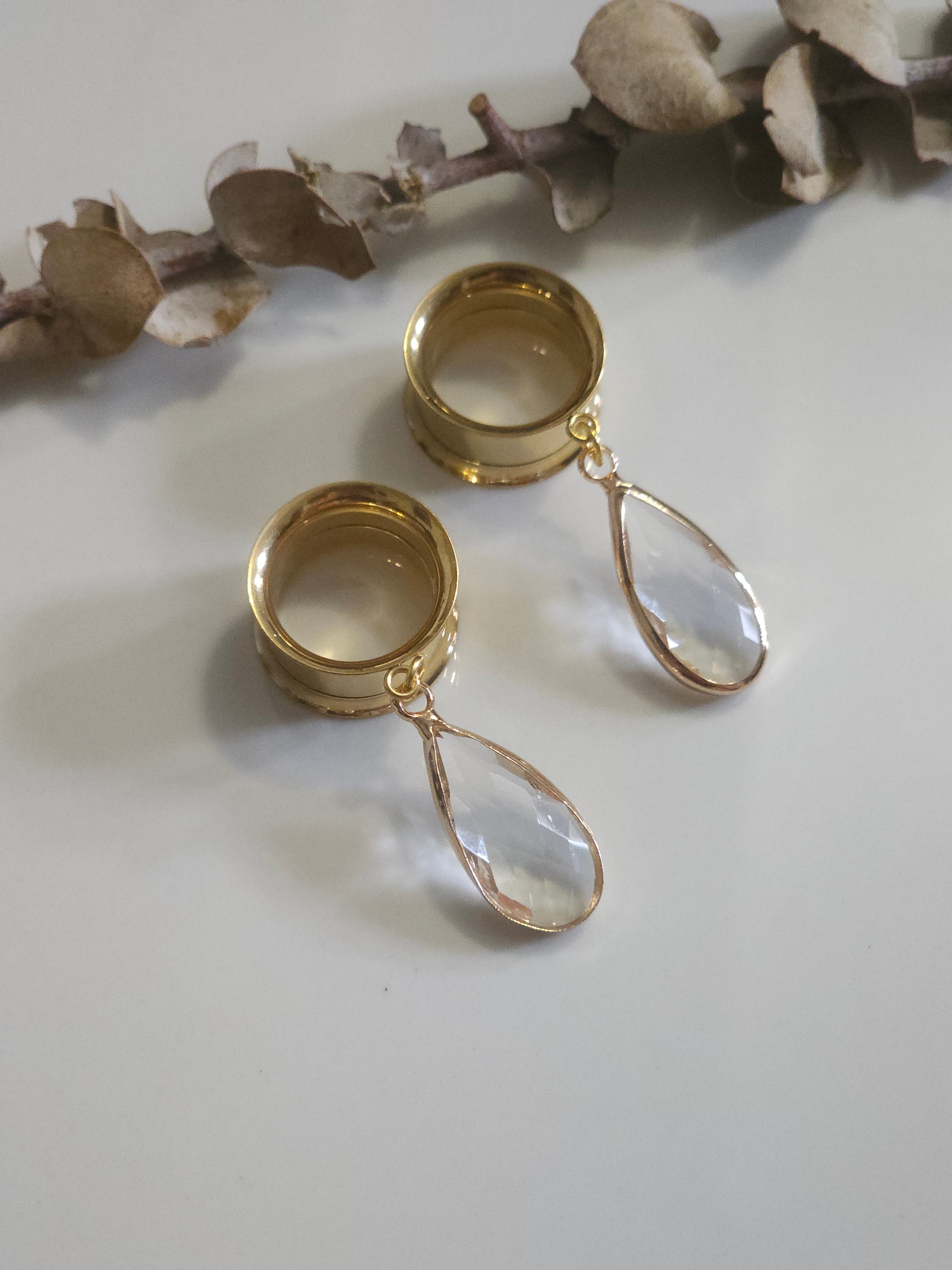 Clear teardrop dangle gauges