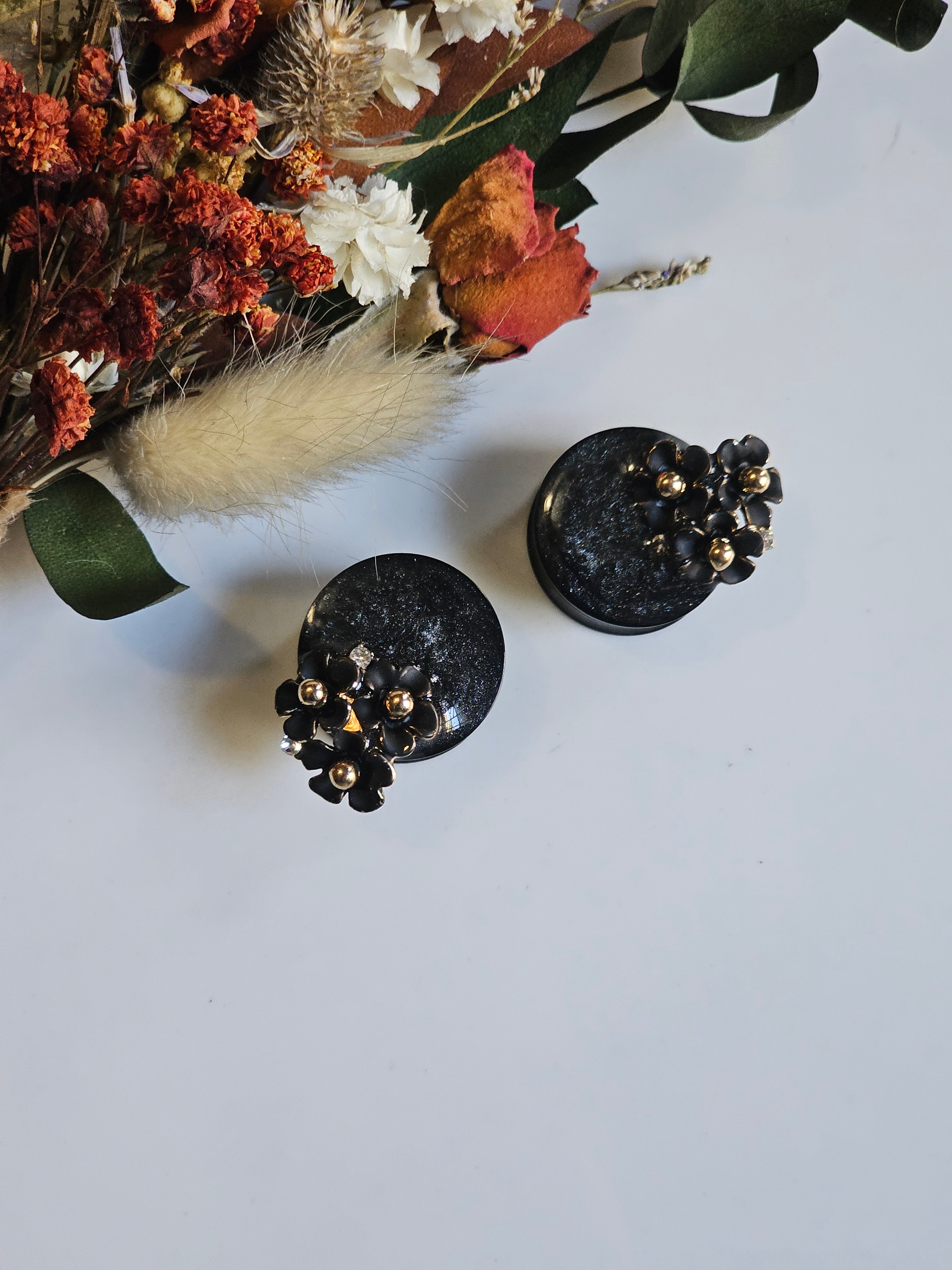 16MM-50MM Black Floral plugs