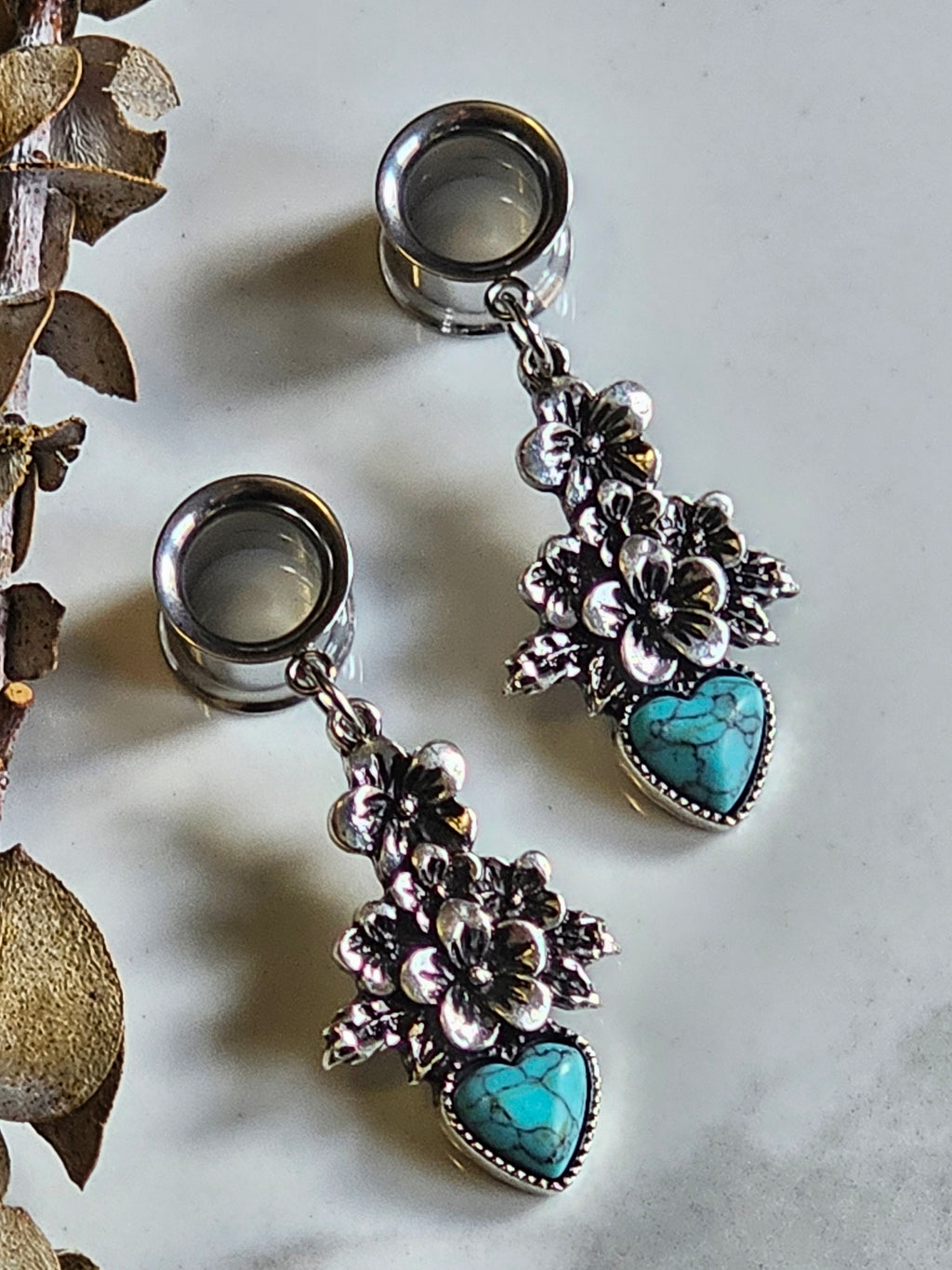 Floral heart dangle gauges