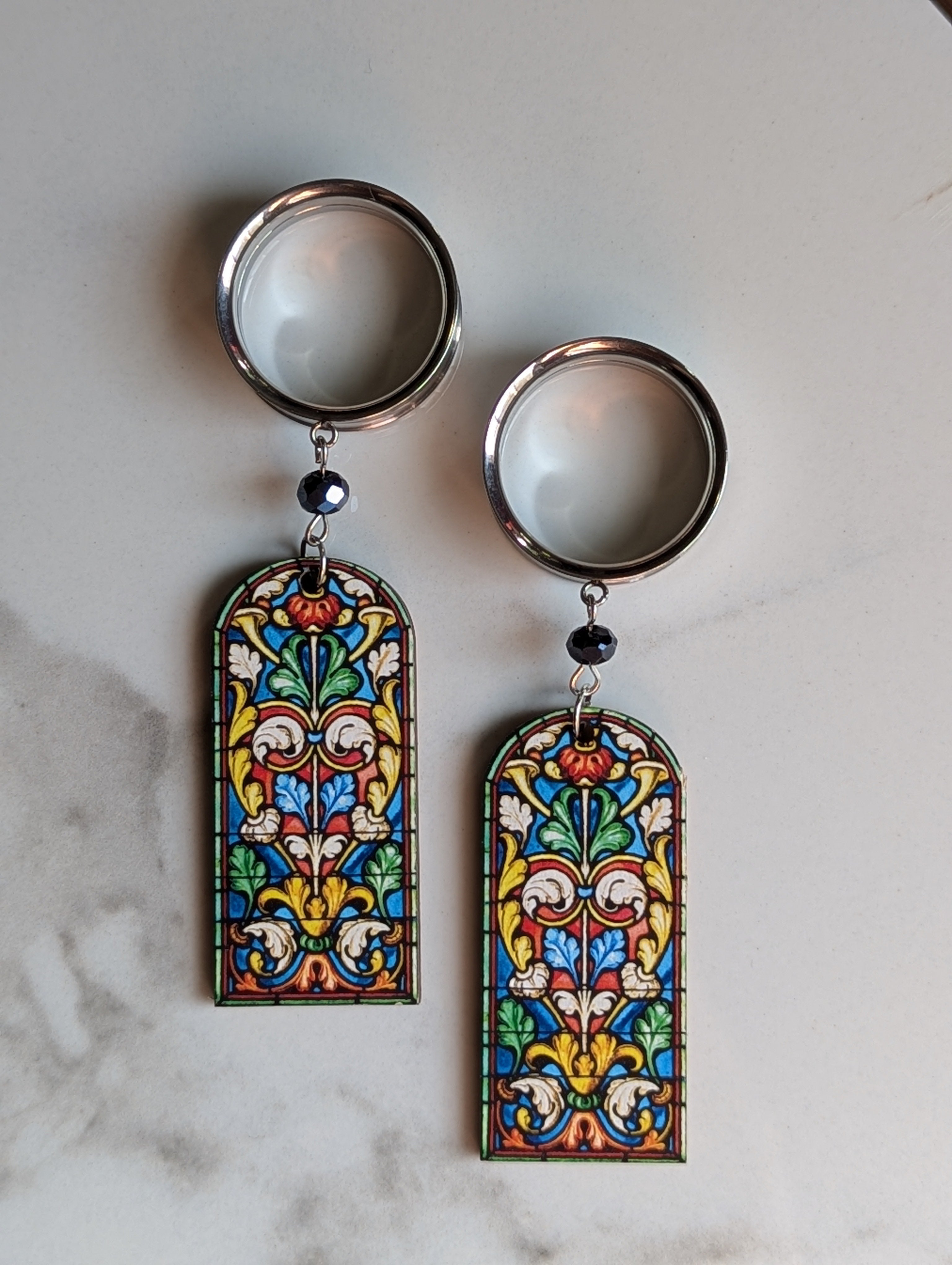 Cathedral dangle gauges