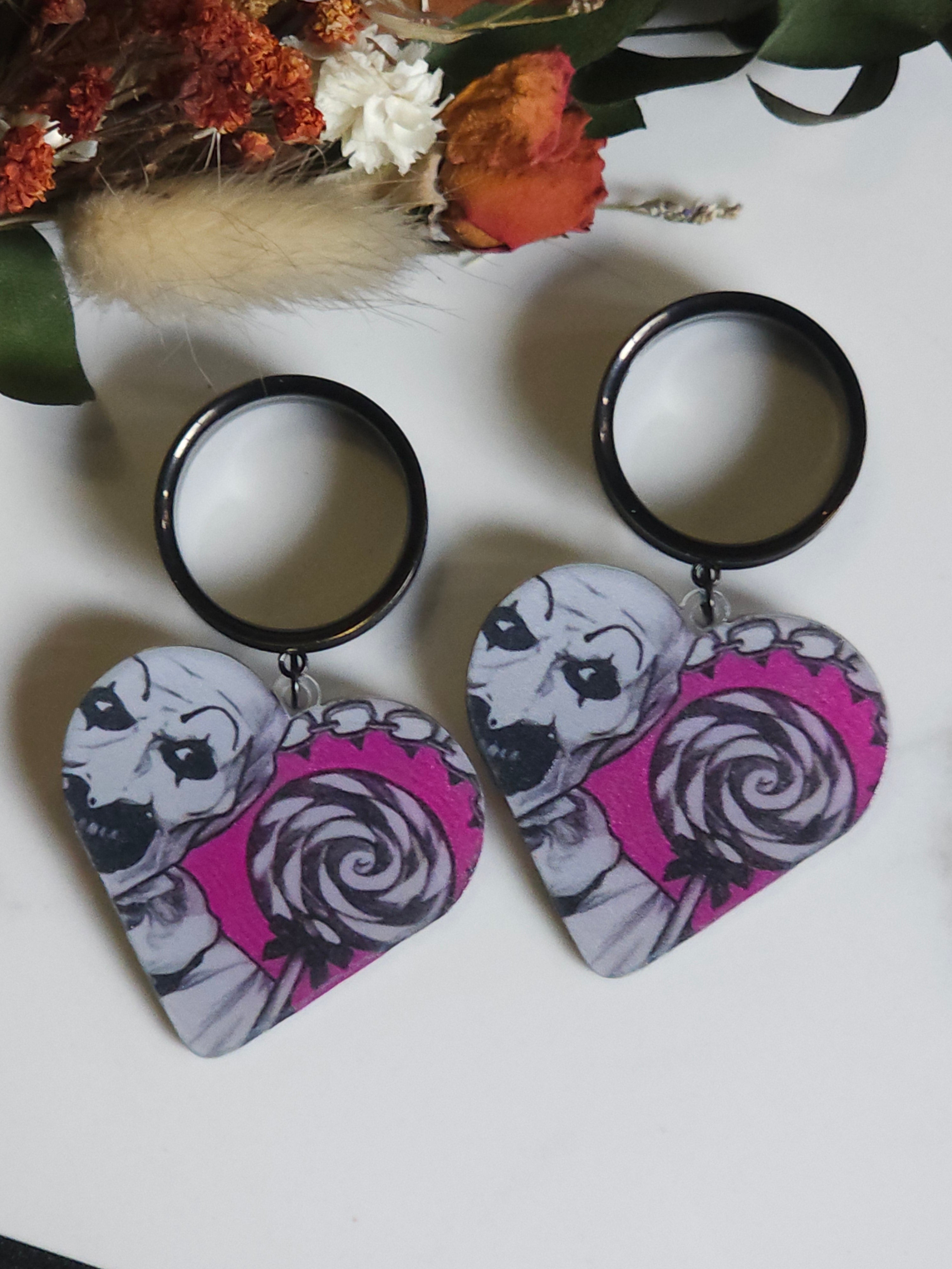 Art the Clown dangle gauges