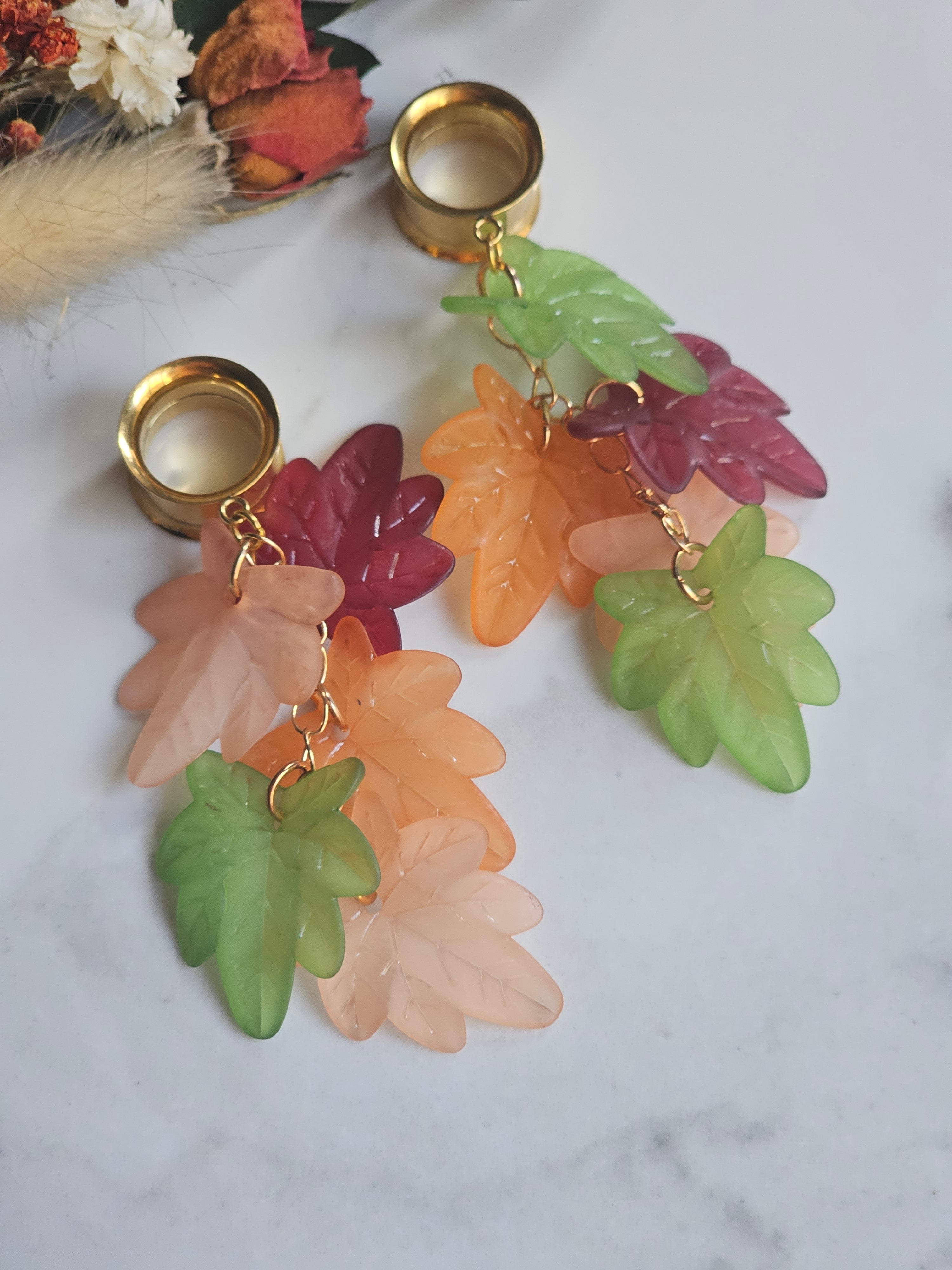 Fall leaf dangle gauges