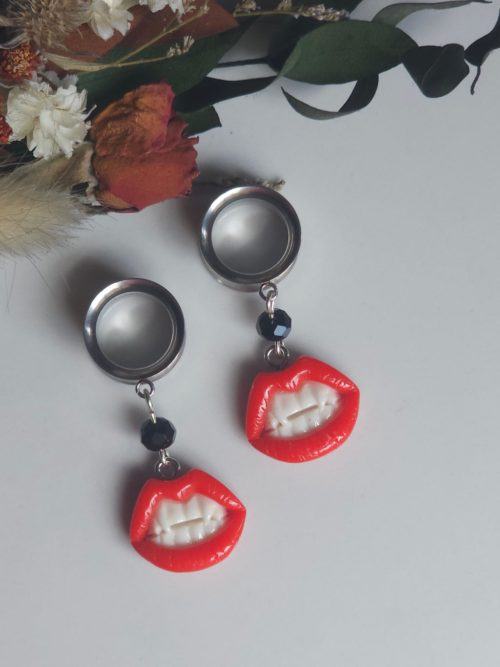 Vampire bite dangle gauges dangle plugs