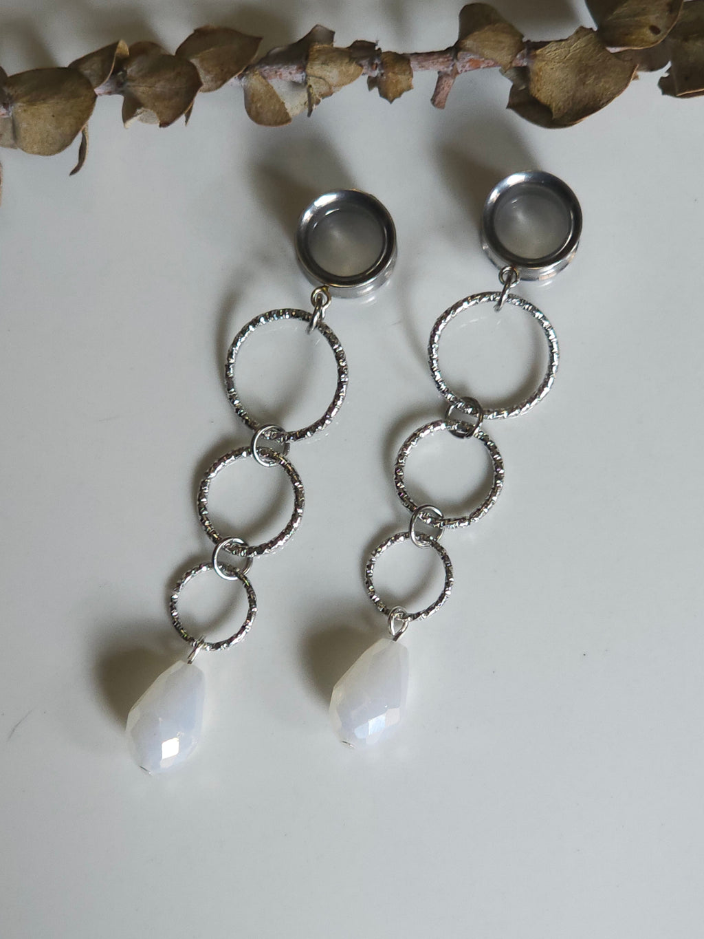 Snow drop dangle gauges