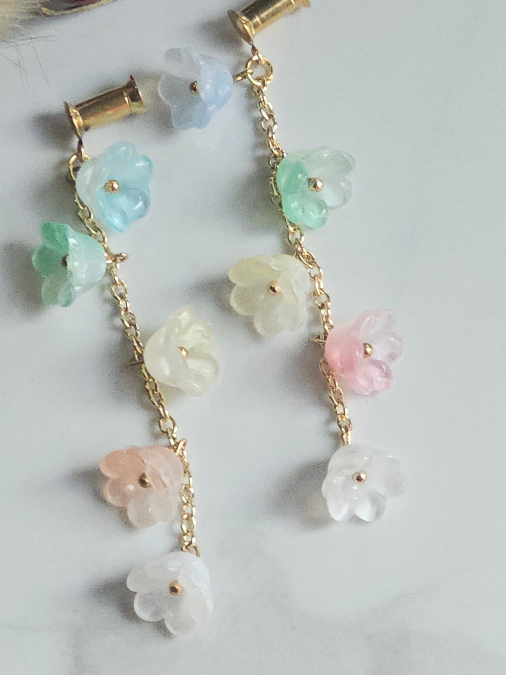 Multicolored Floral Dangle Gauges