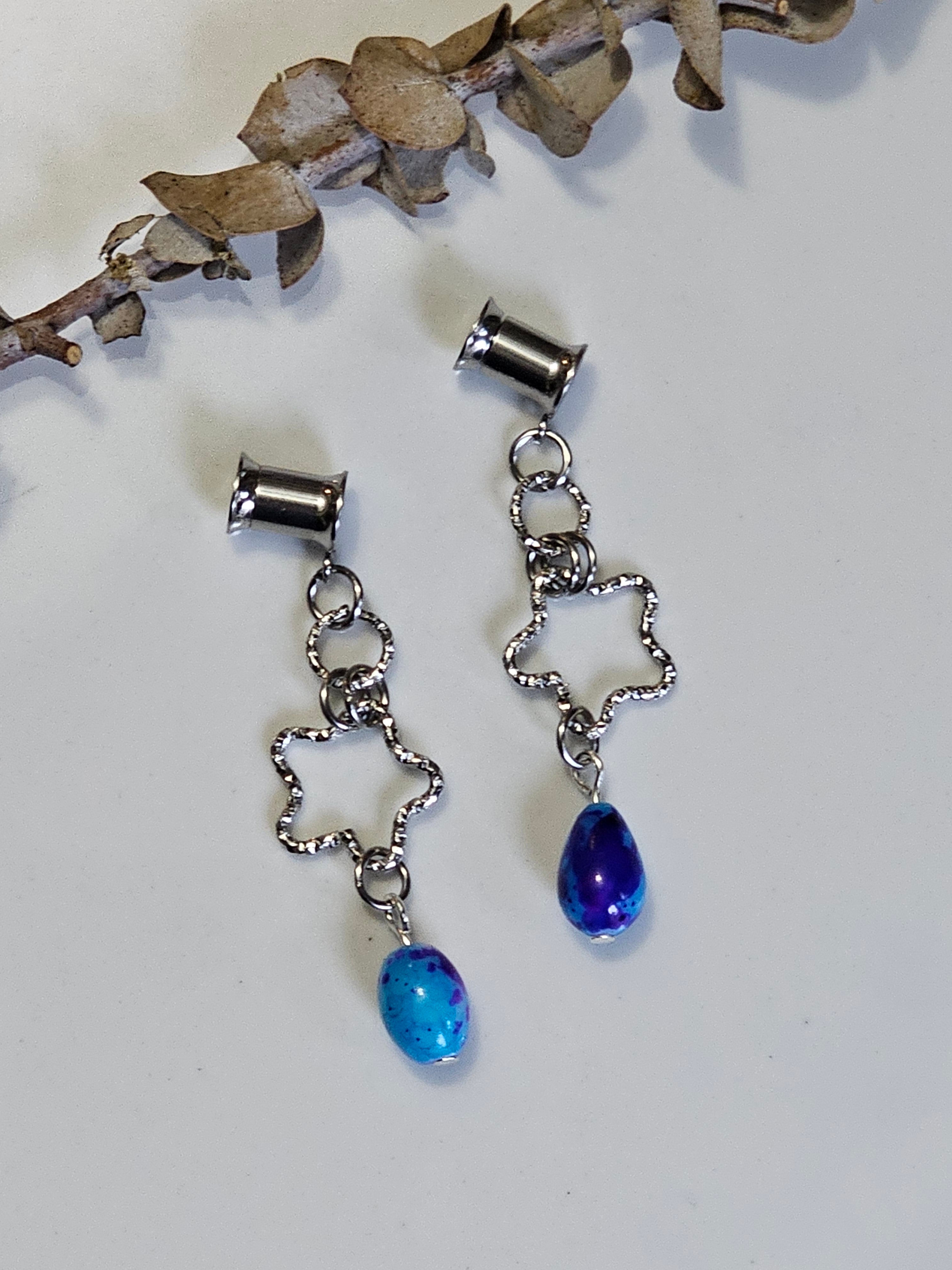 Moving star dangle gauges