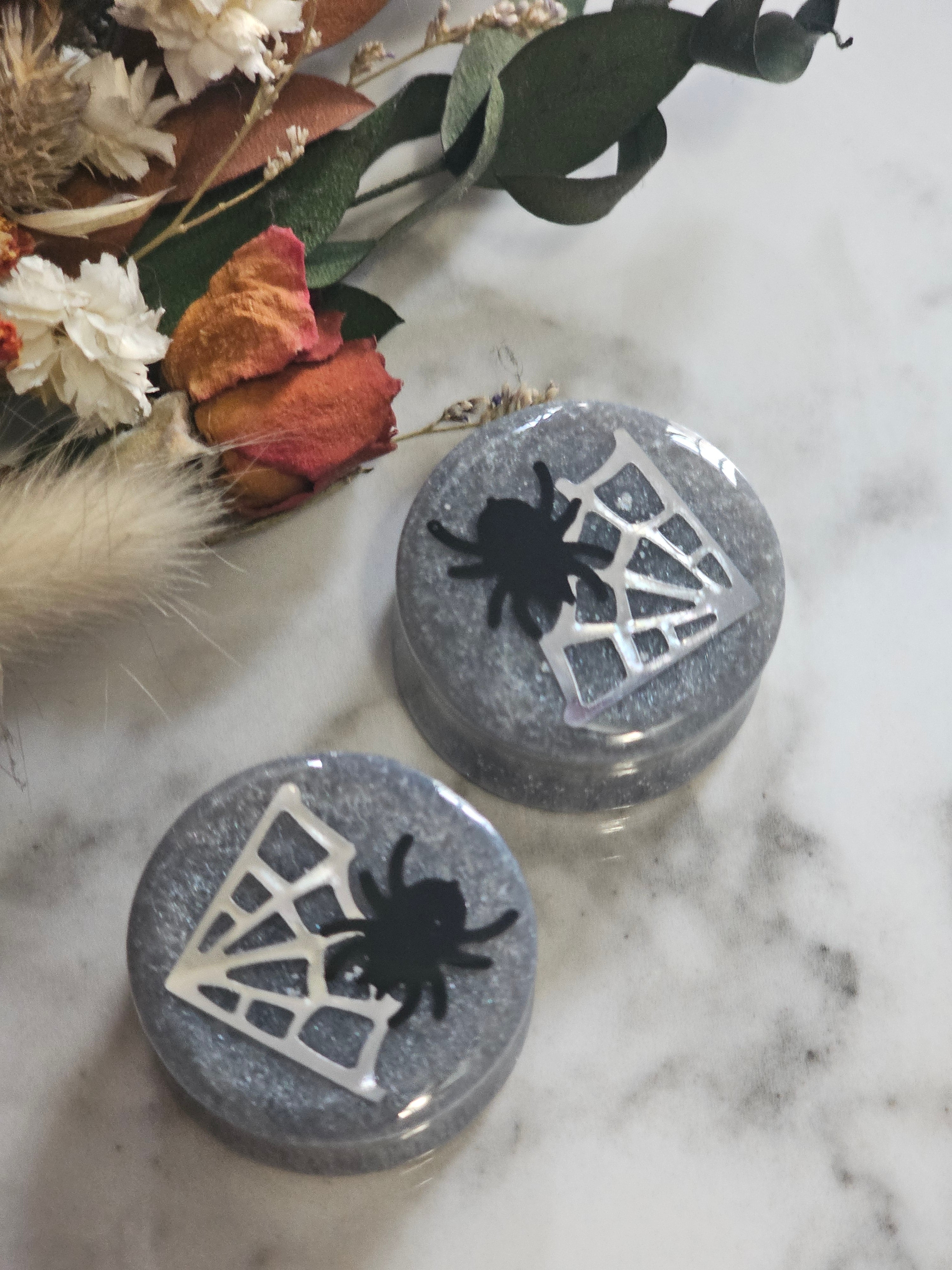 28MM-50MM Halloween Spider and web plugs