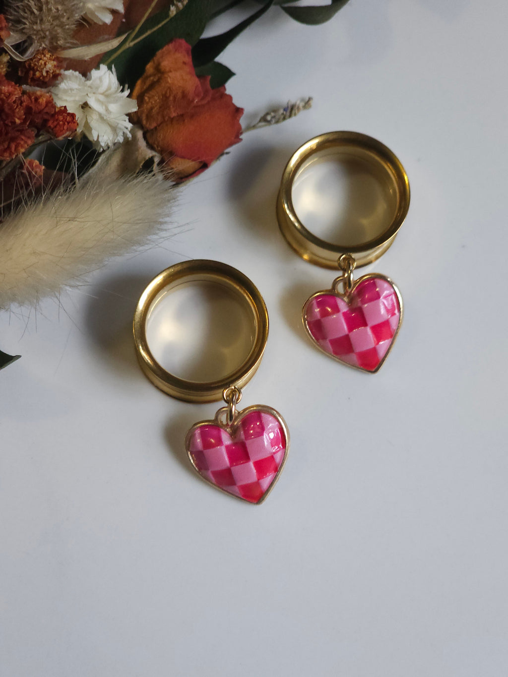 Checkered heart Dangle Gauges