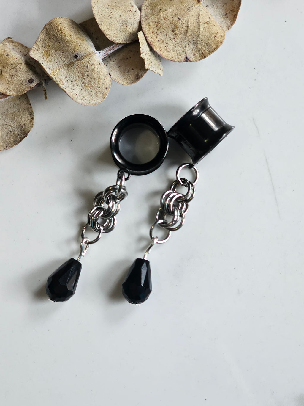 Black drop dangle gauges