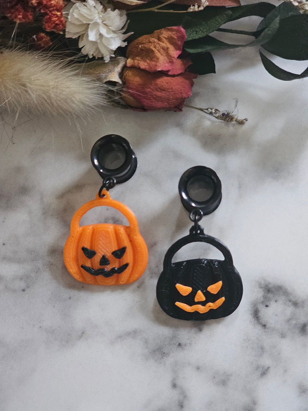 Spooky pumpkins Dangle Gauges